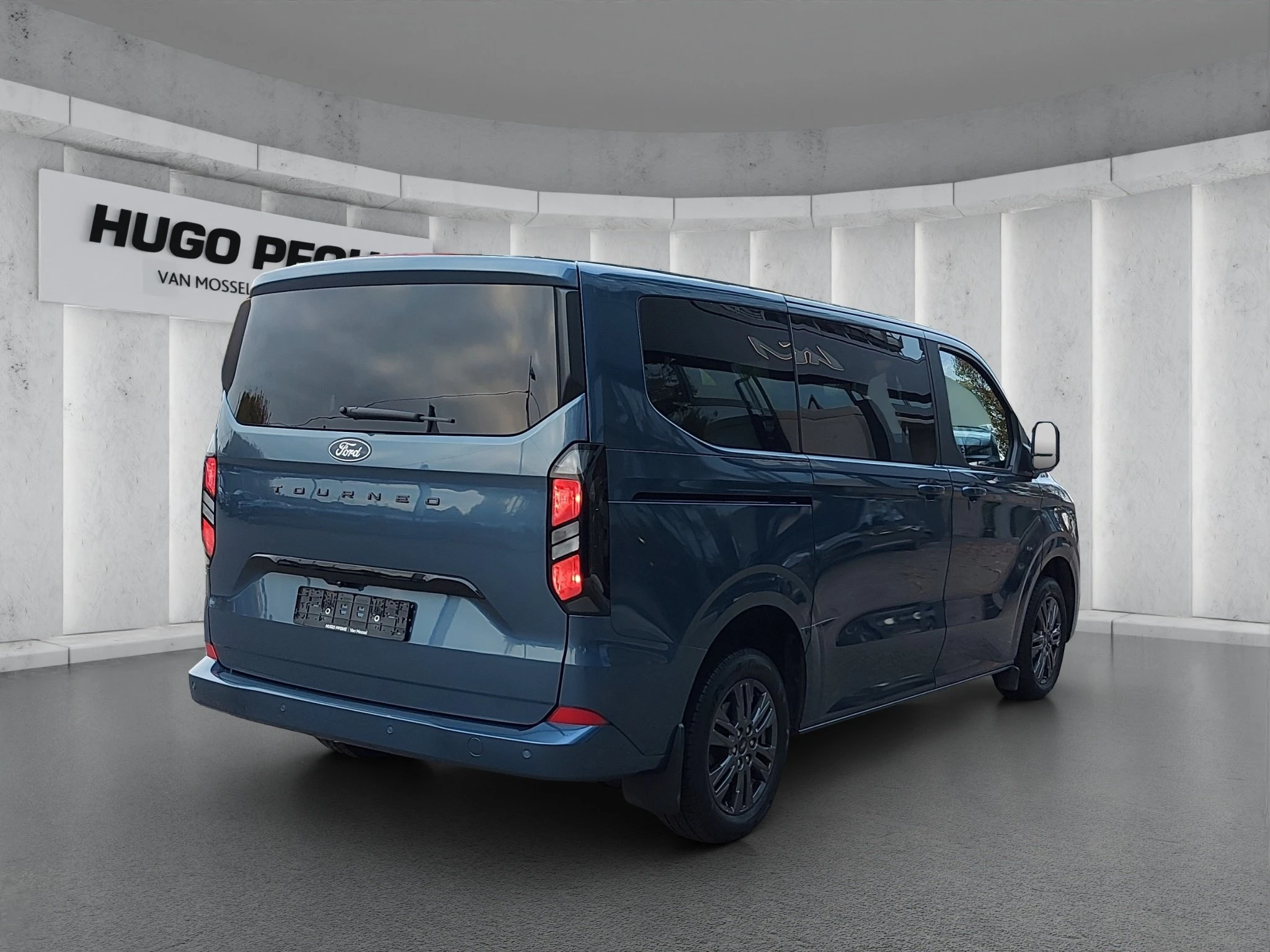 Ford-Tourneo Custom-image-4