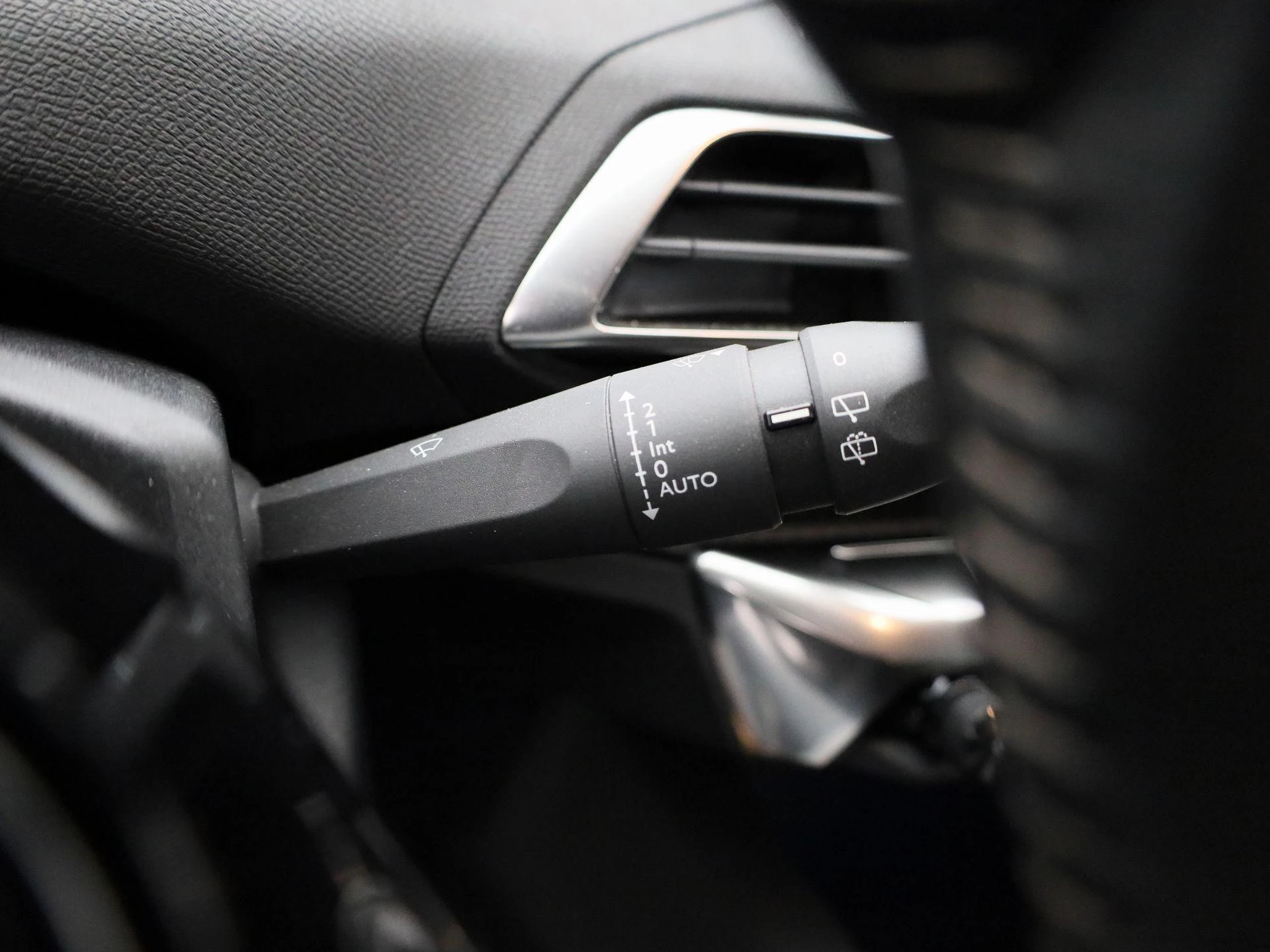 Peugeot-3008-image-19