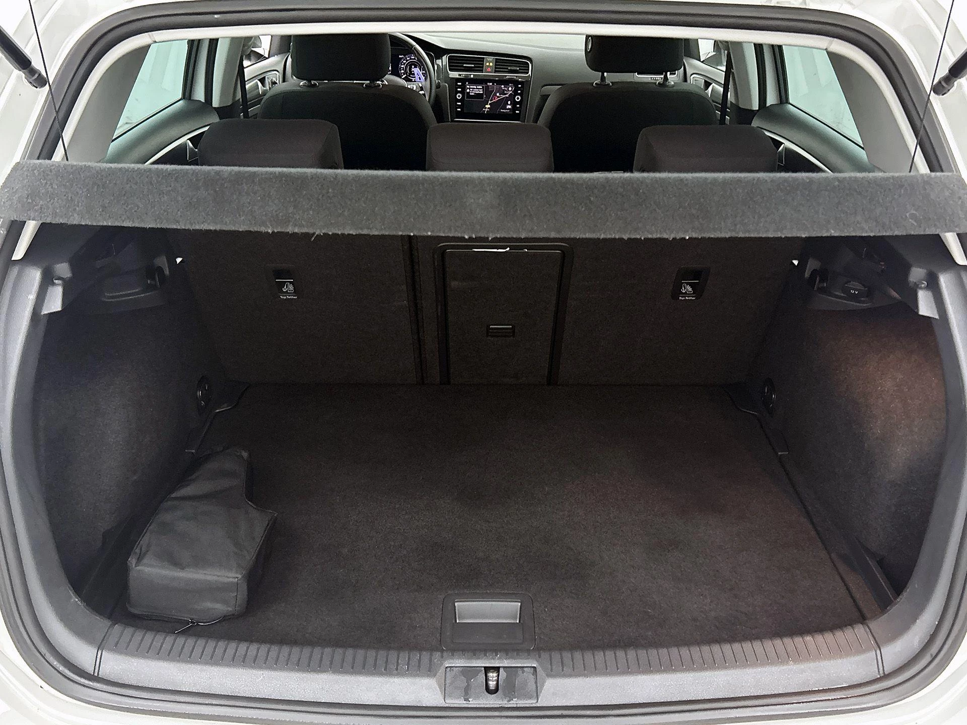 Volkswagen-Golf-image-15
