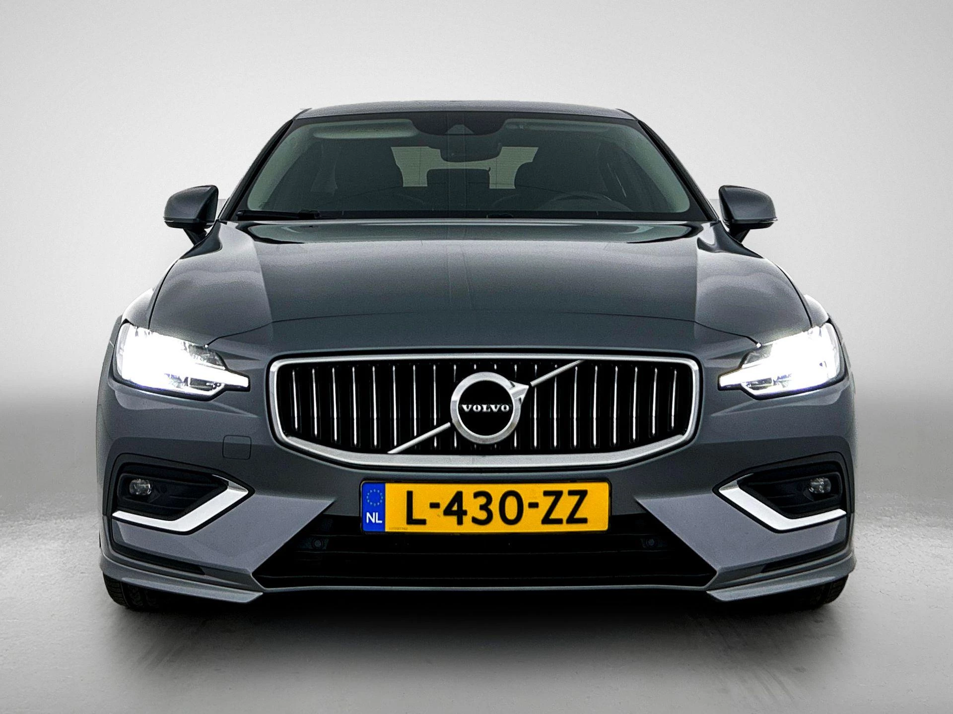 Volvo-S60-image-4