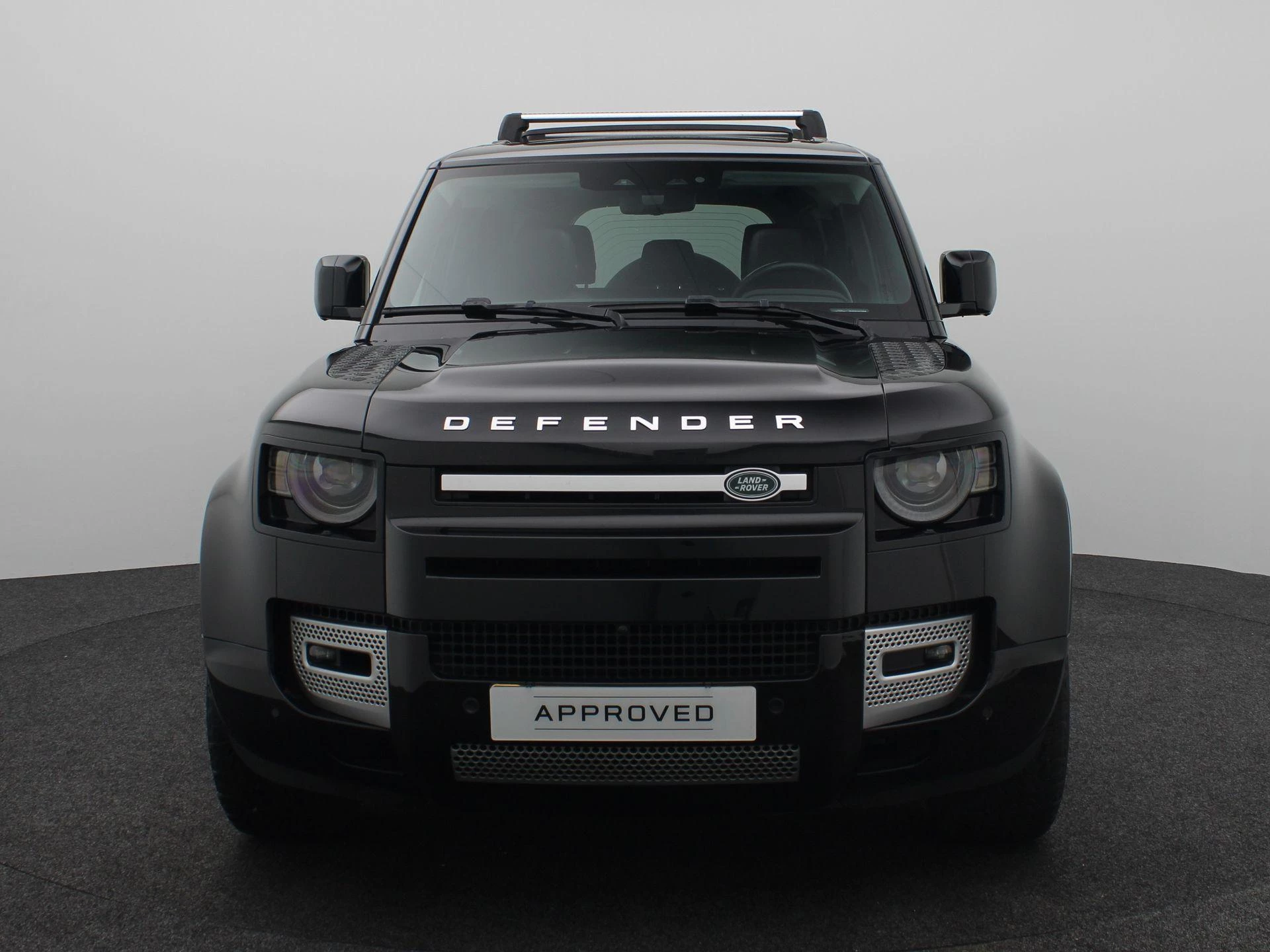 Land Rover-Defender-image-2