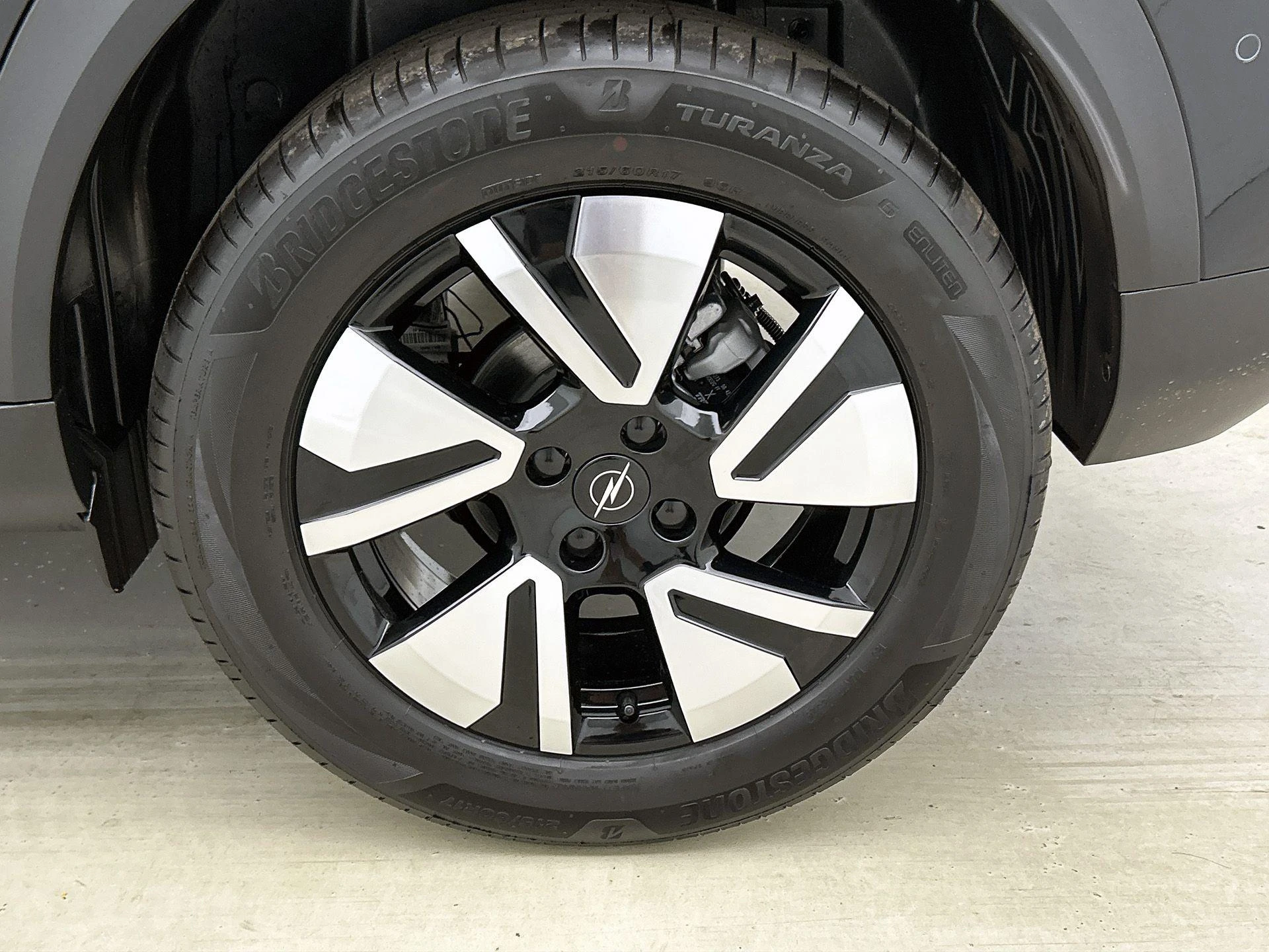 Opel-Frontera-image-35