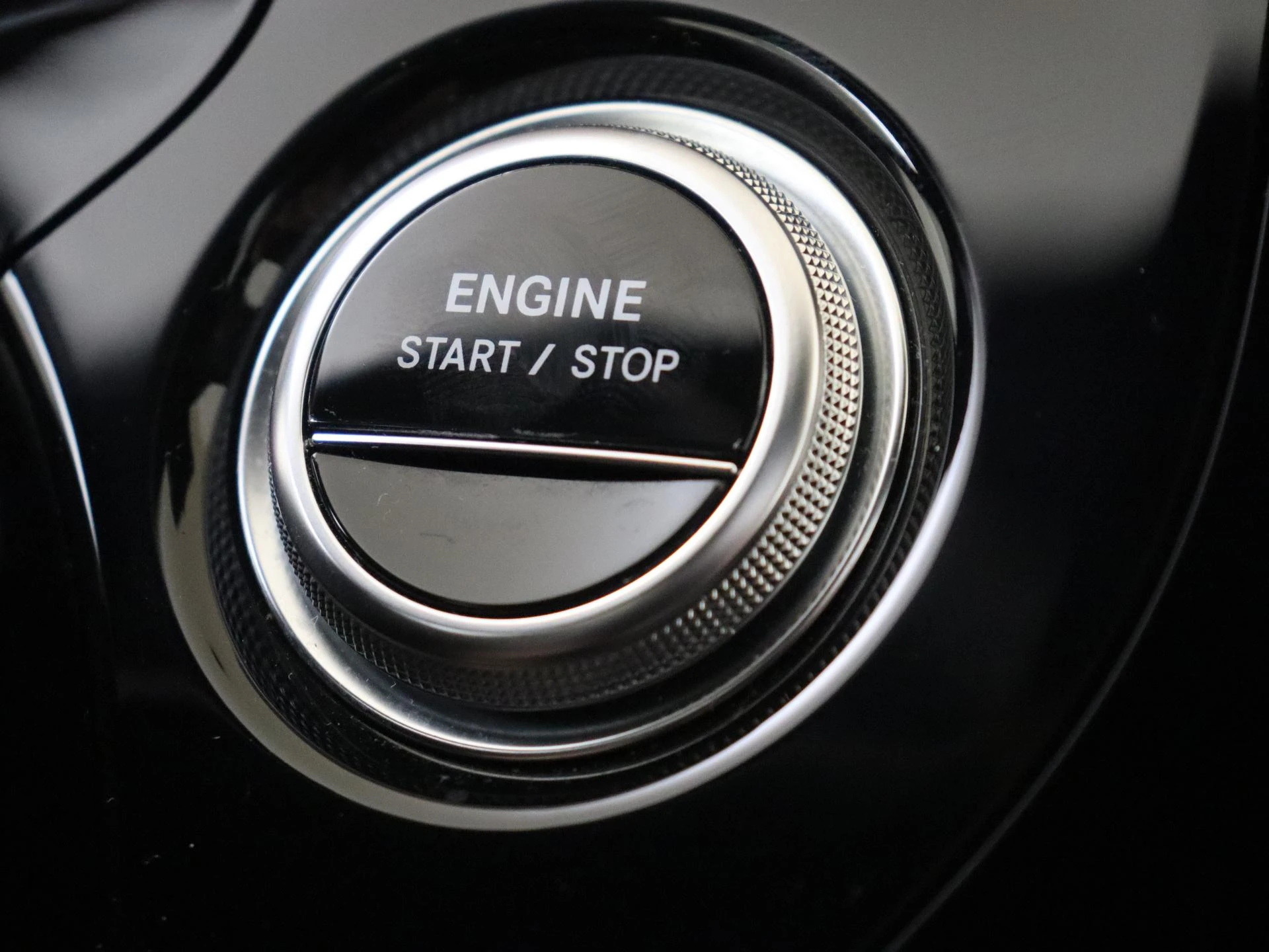 Mercedes-Benz-E-Klasse-image-21