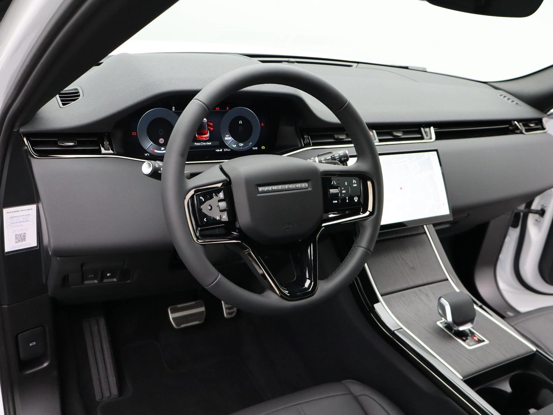 Land Rover-Range Rover Evoque-image-29
