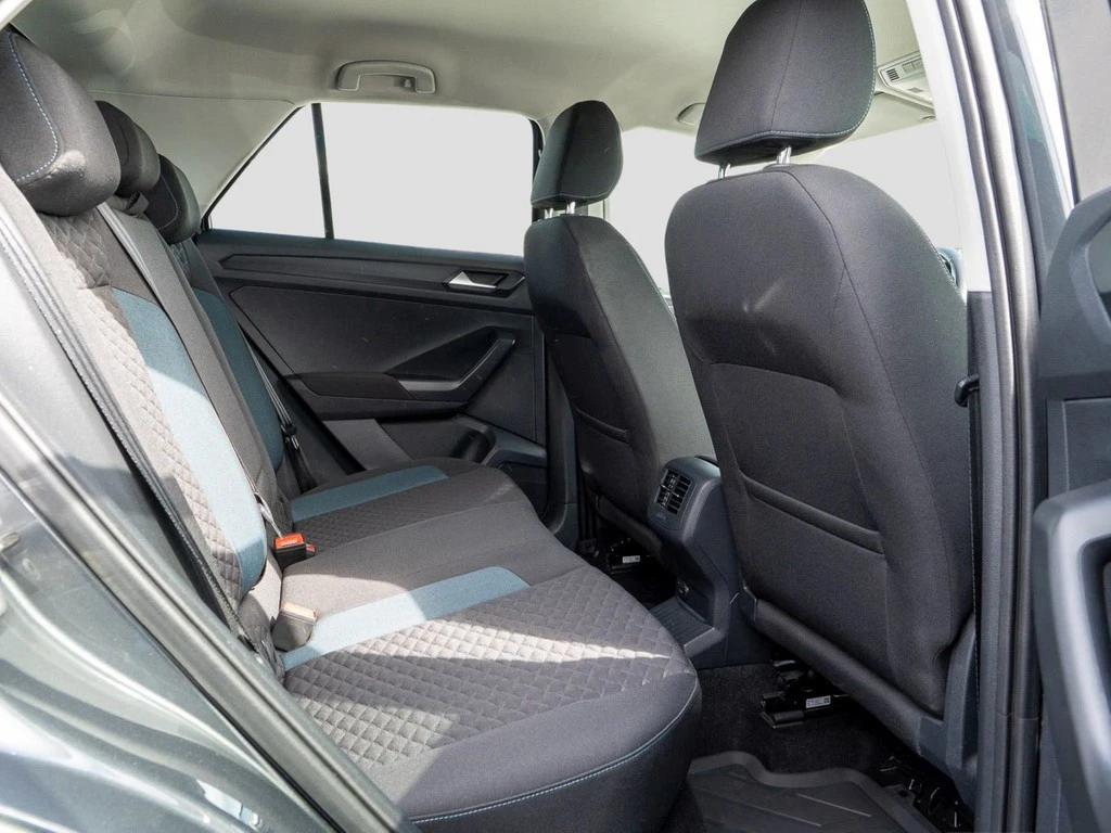 Volkswagen-T-Roc-image-8