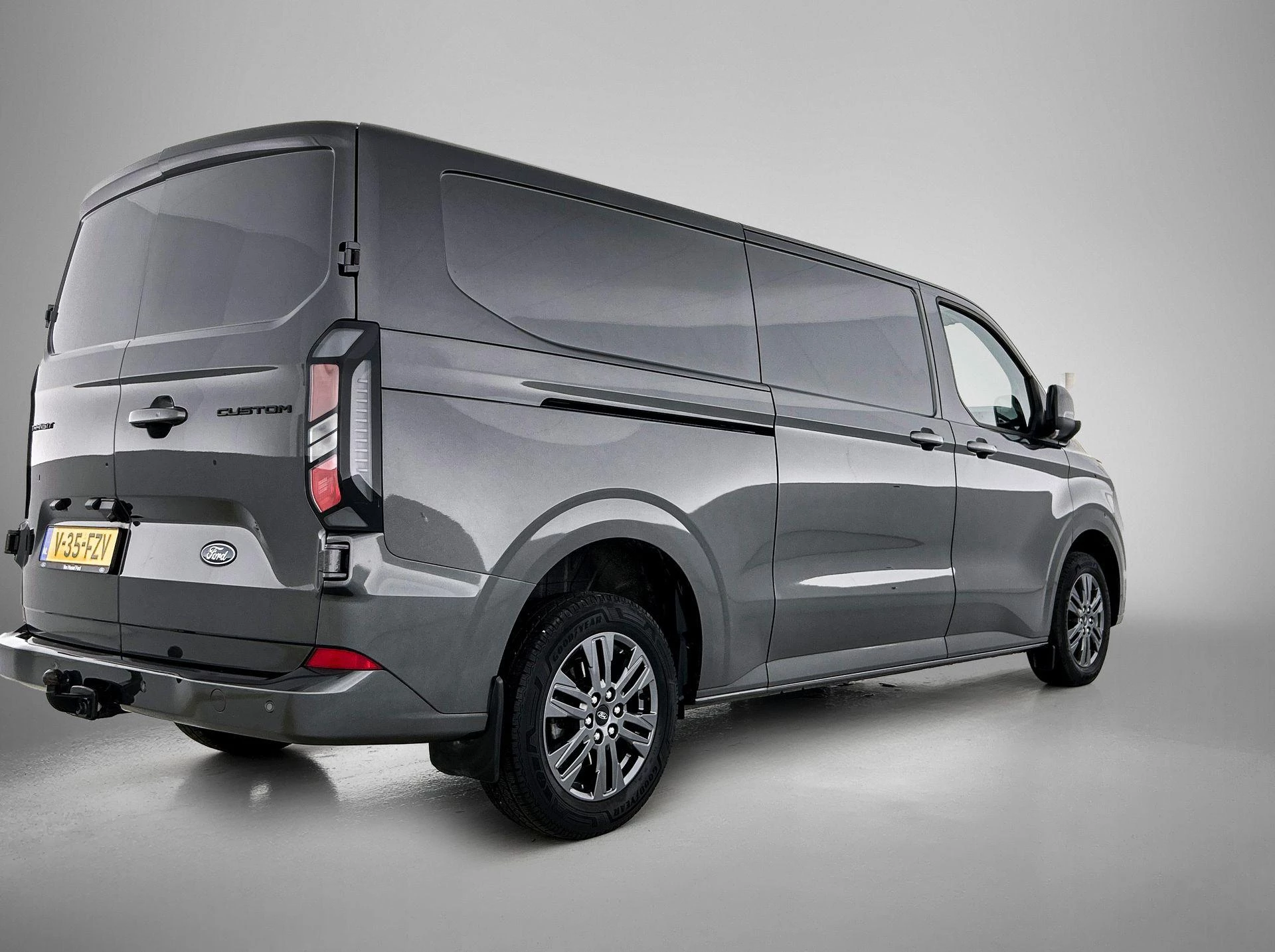 Ford Transit Custom 300 2.0 TDCI L2H1 Limited