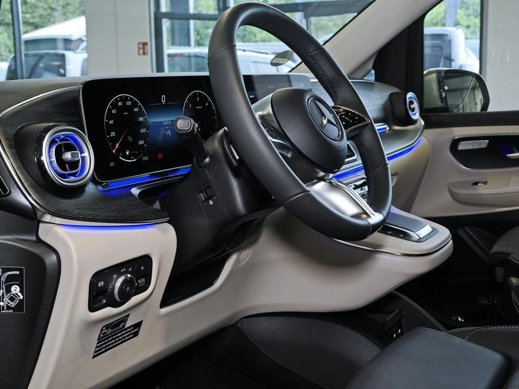 Mercedes-Benz-Marco Polo-image-8