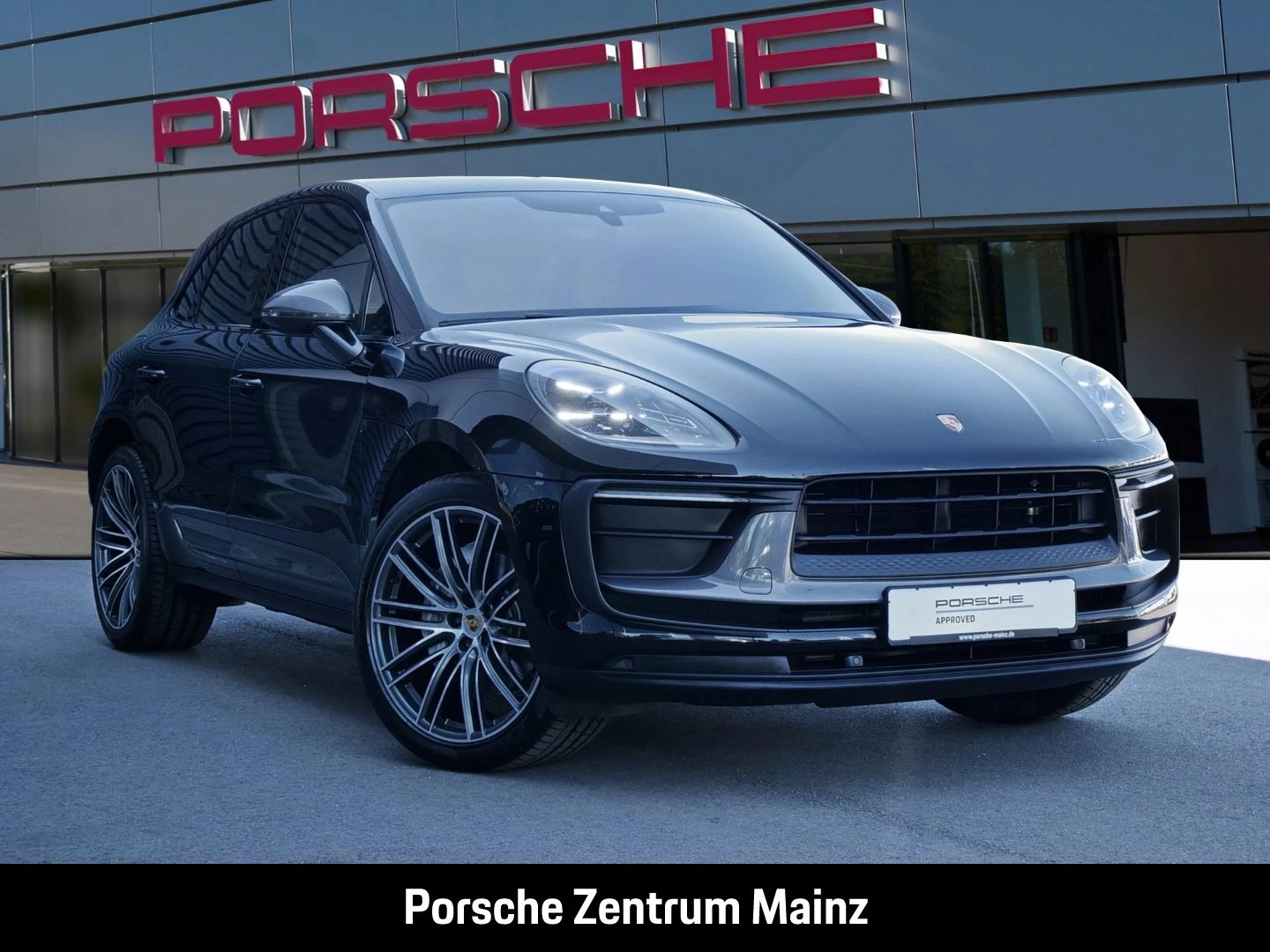 Porsche-Macan-image-1