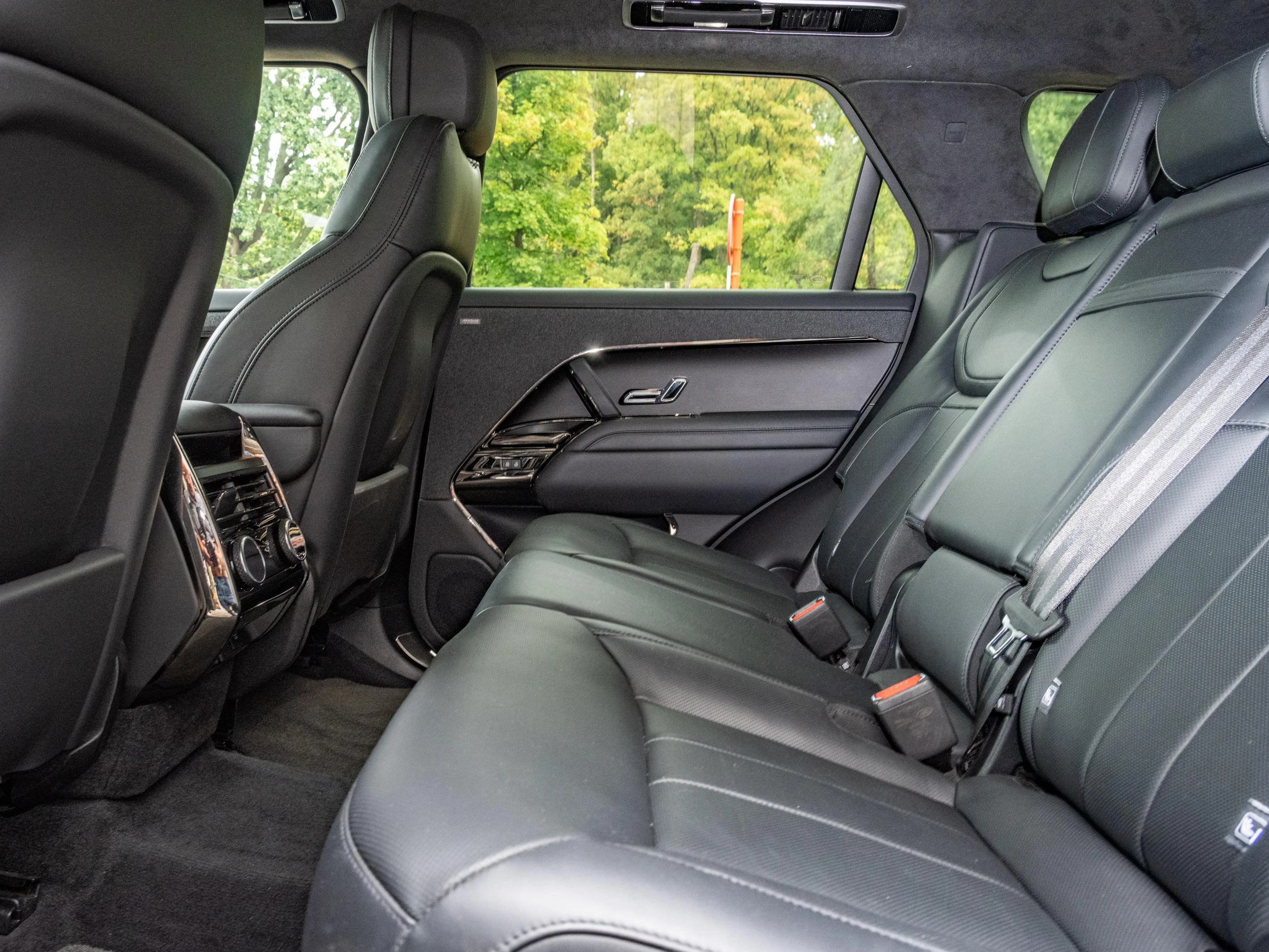 Land Rover-Range Rover Sport-image-13