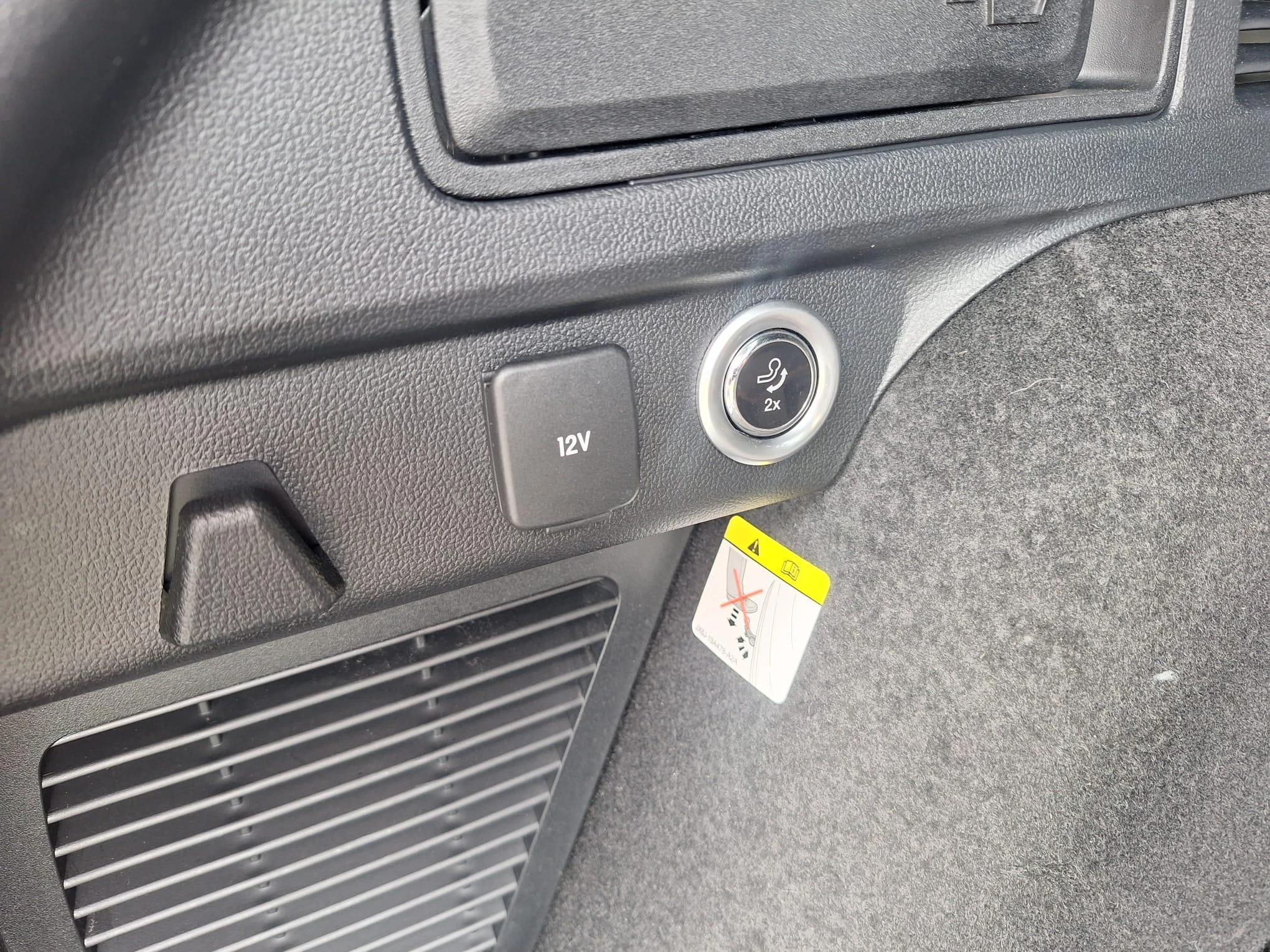 Ford-Kuga-image-28