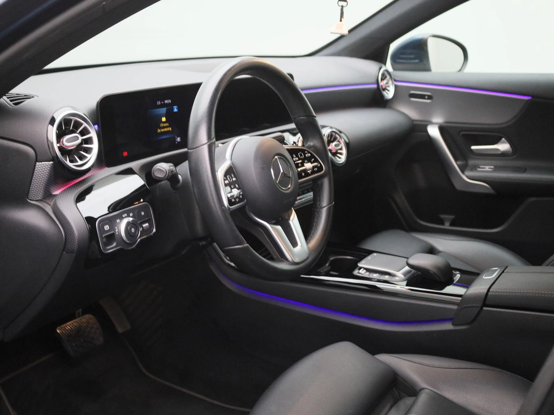 Mercedes-Benz-A-Klasse-image-31