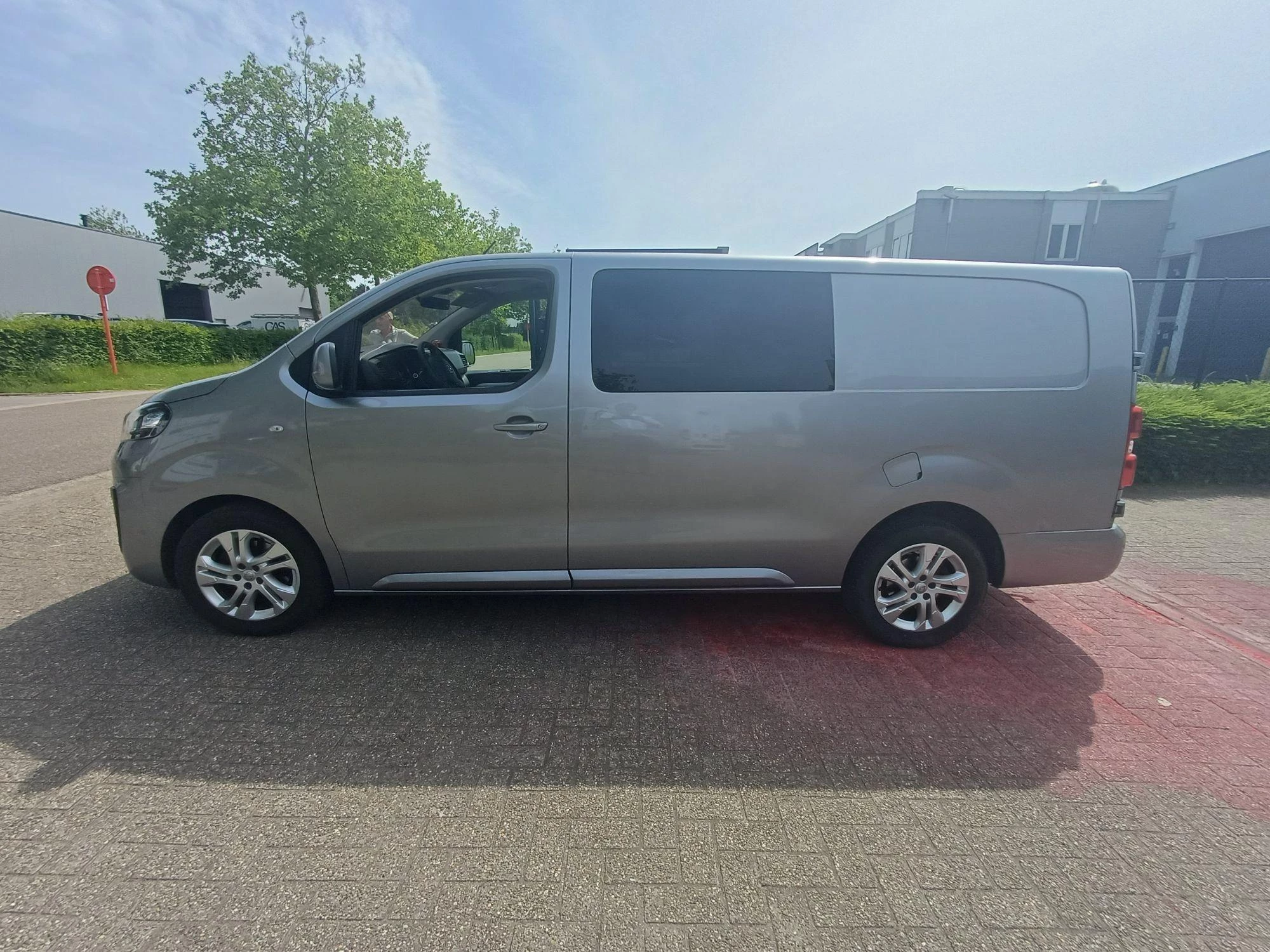 Opel Vivaro 2.0 Turbo 90kW Edition DC L3H1 29
