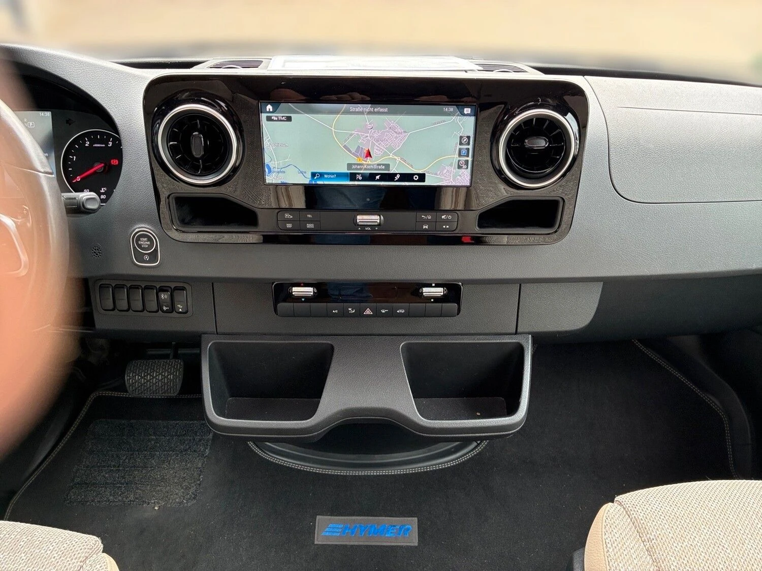 Hymer--image-7