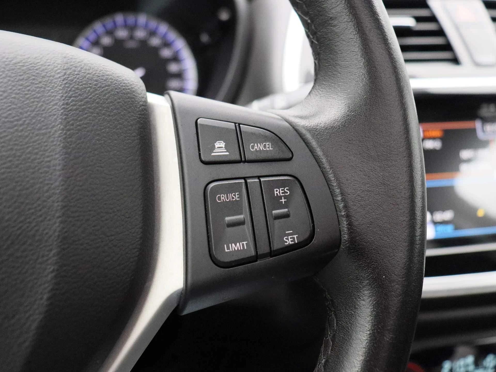 Suzuki-S-Cross-image-22