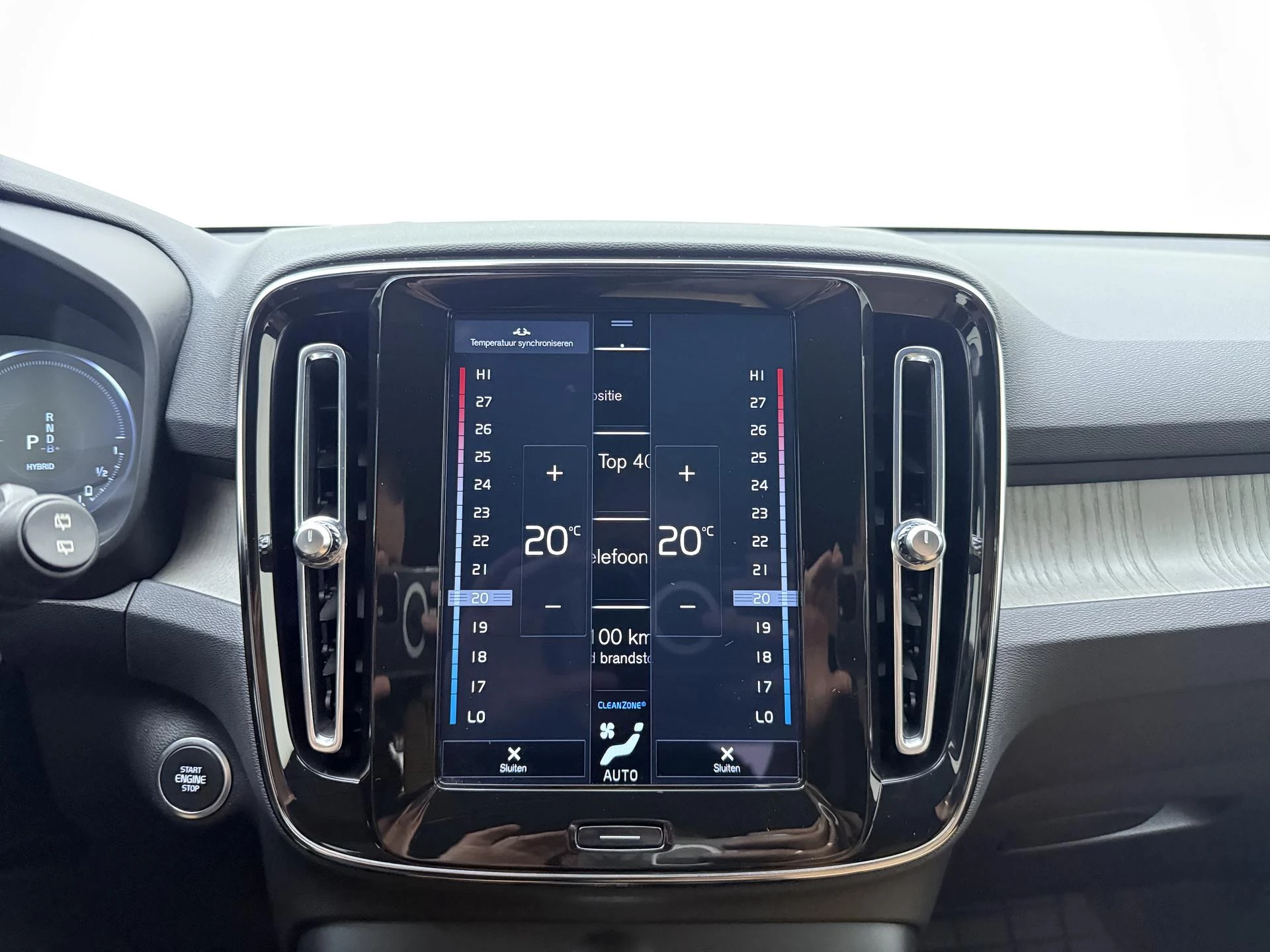 Volvo-XC40-image-24