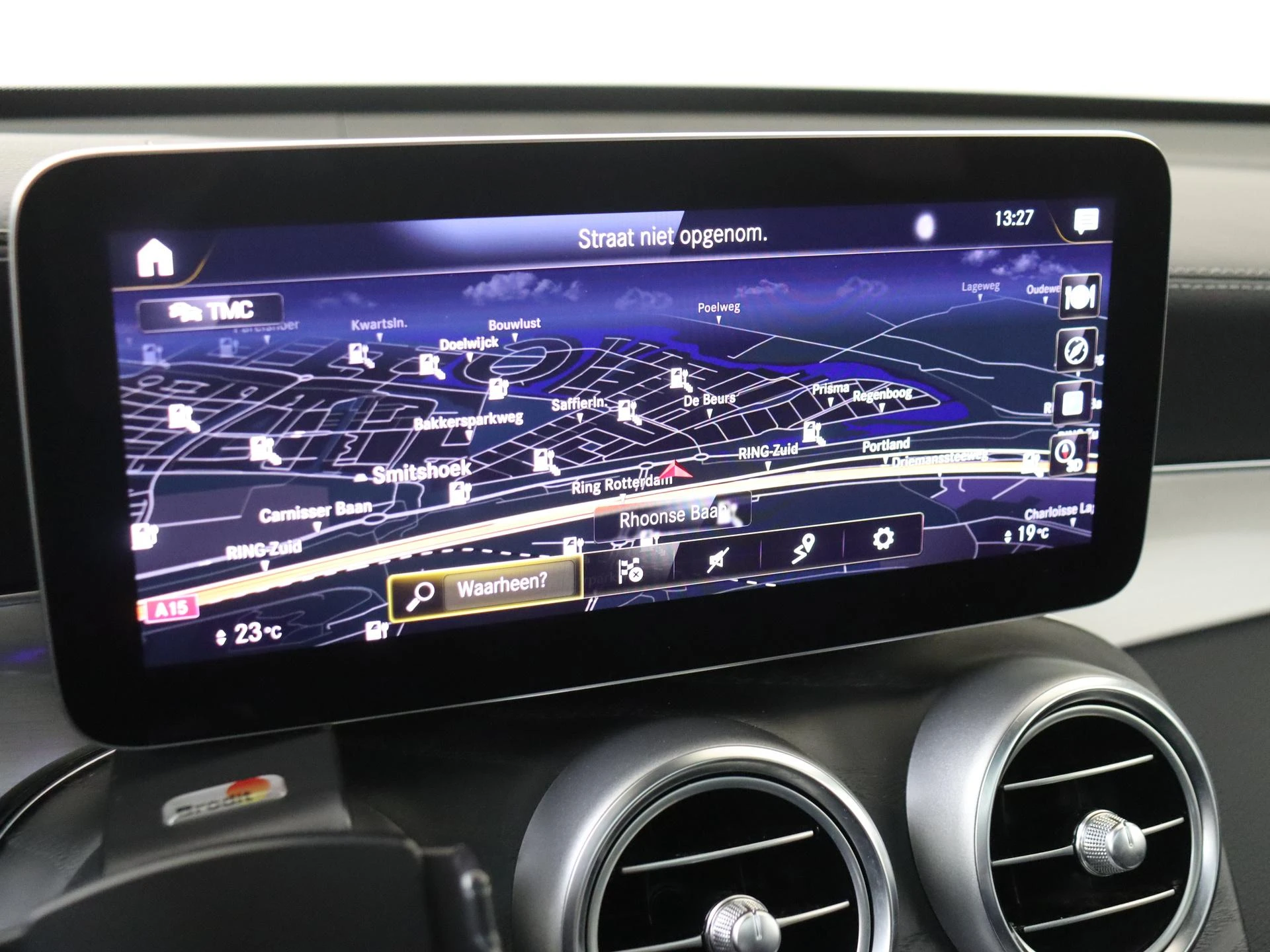 Mercedes-Benz-GLC-image-16