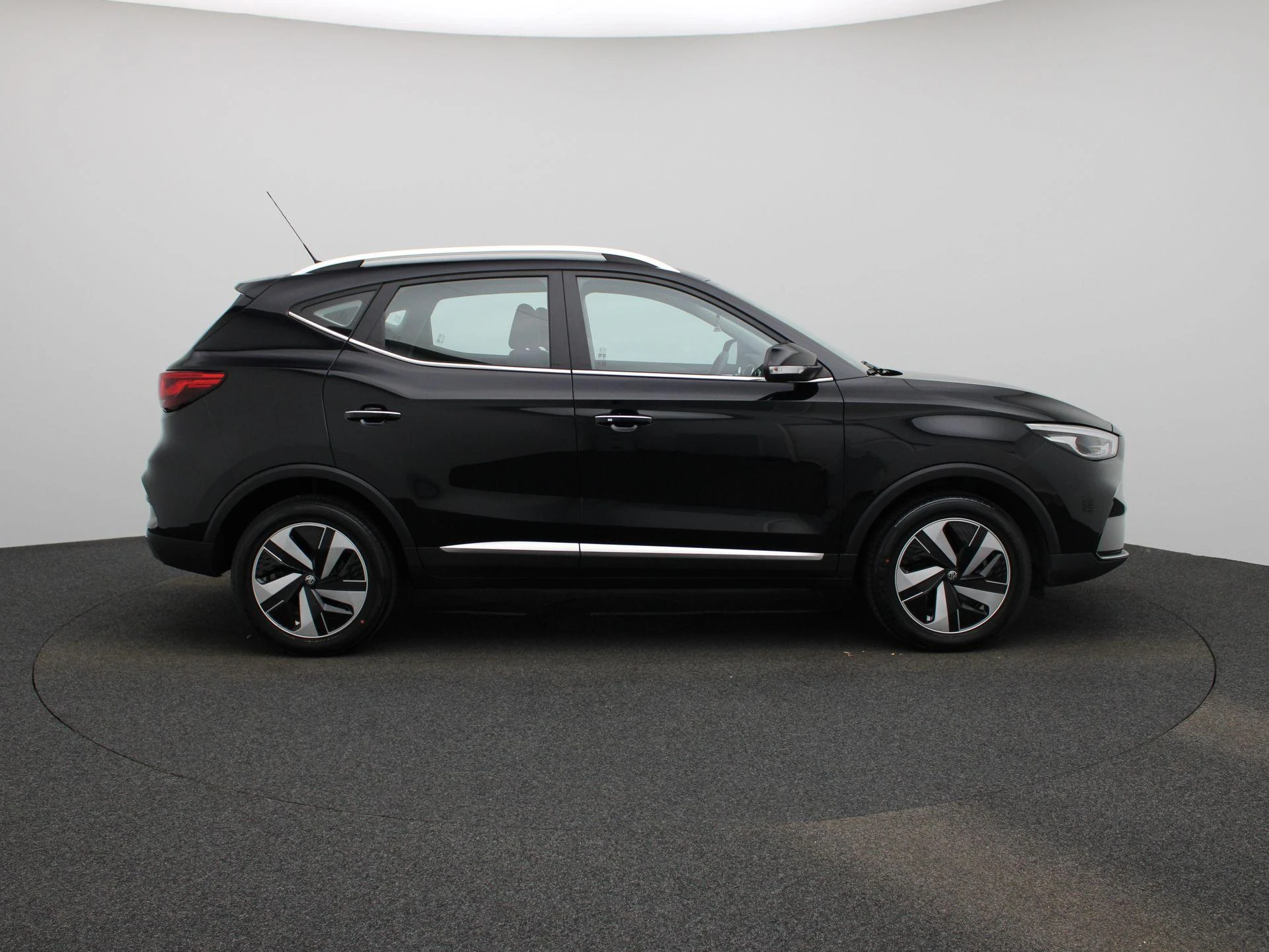 MG-ZS-image-5