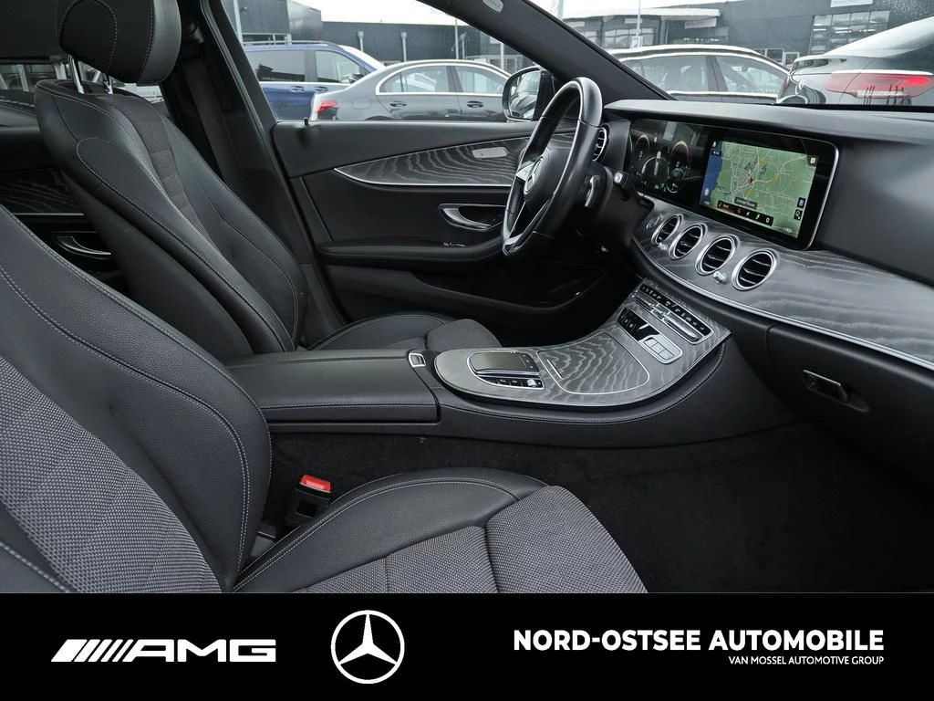 Mercedes-Benz E-Klasse 300 T de AMG PANO 360° AHK BURMESTER NIGHT AMG LineW213 E 300 T de AMG PANO 360° AHK BURMESTER NIGHT AMG Line