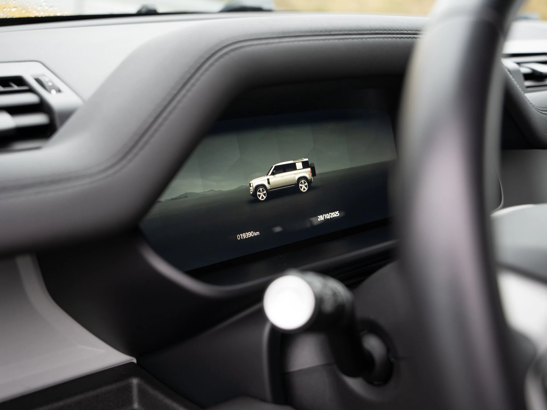 Land Rover-Defender-image-20