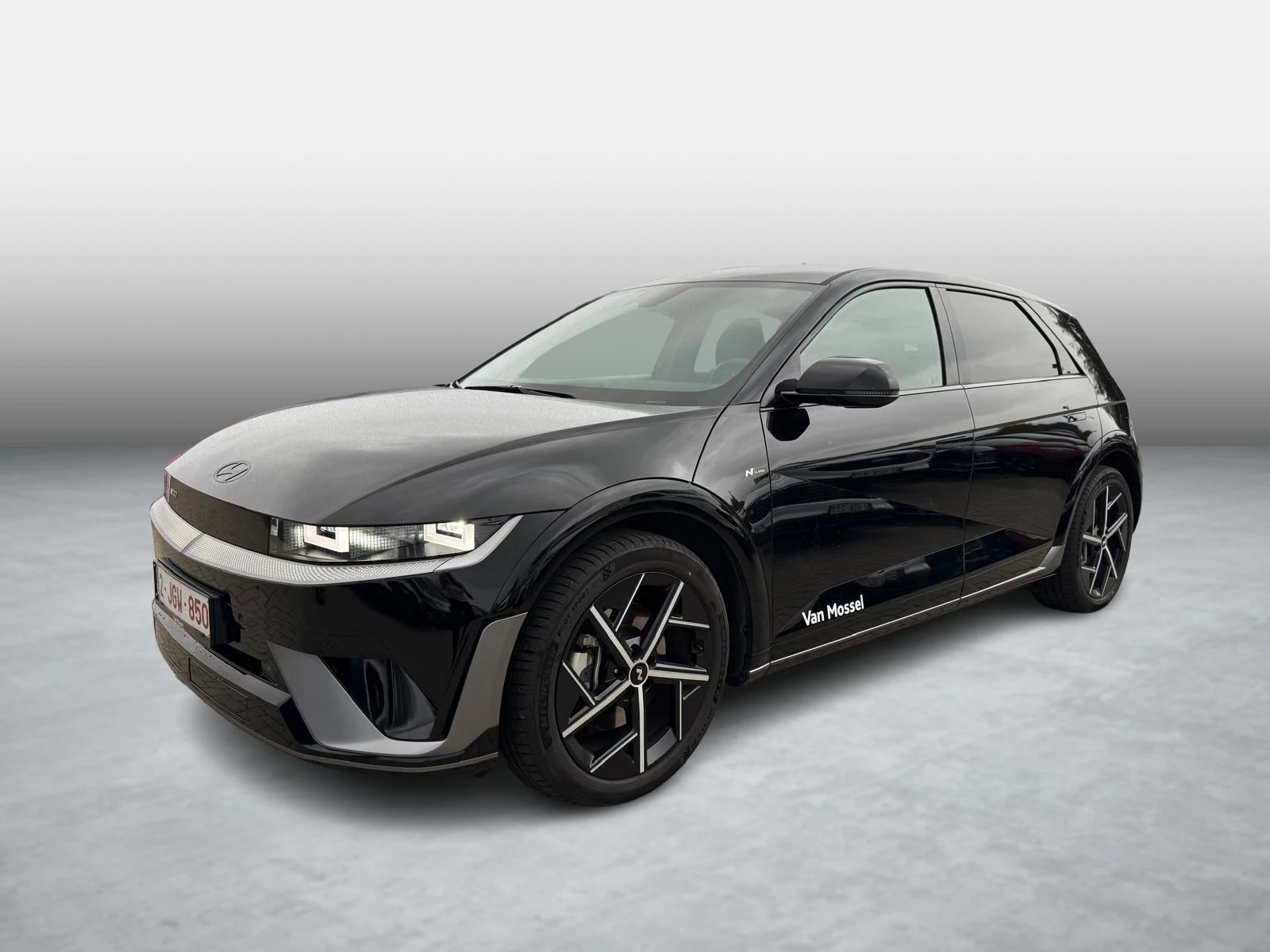 Hyundai-IONIQ 5-image-4