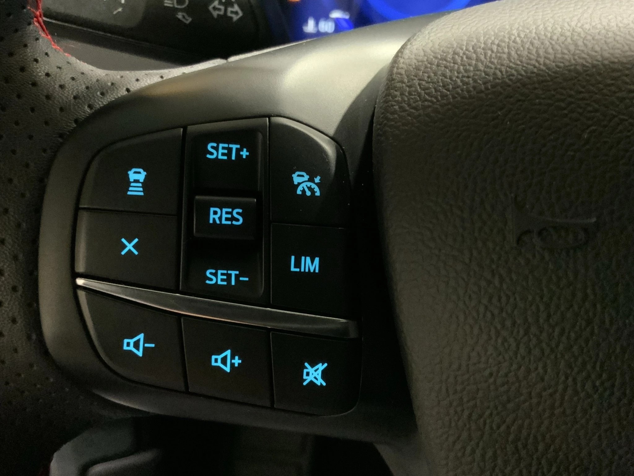 Ford Kuga ST-Line X*PANO*AHK*KAM*ACC*NAVI*SOUND-SYS.