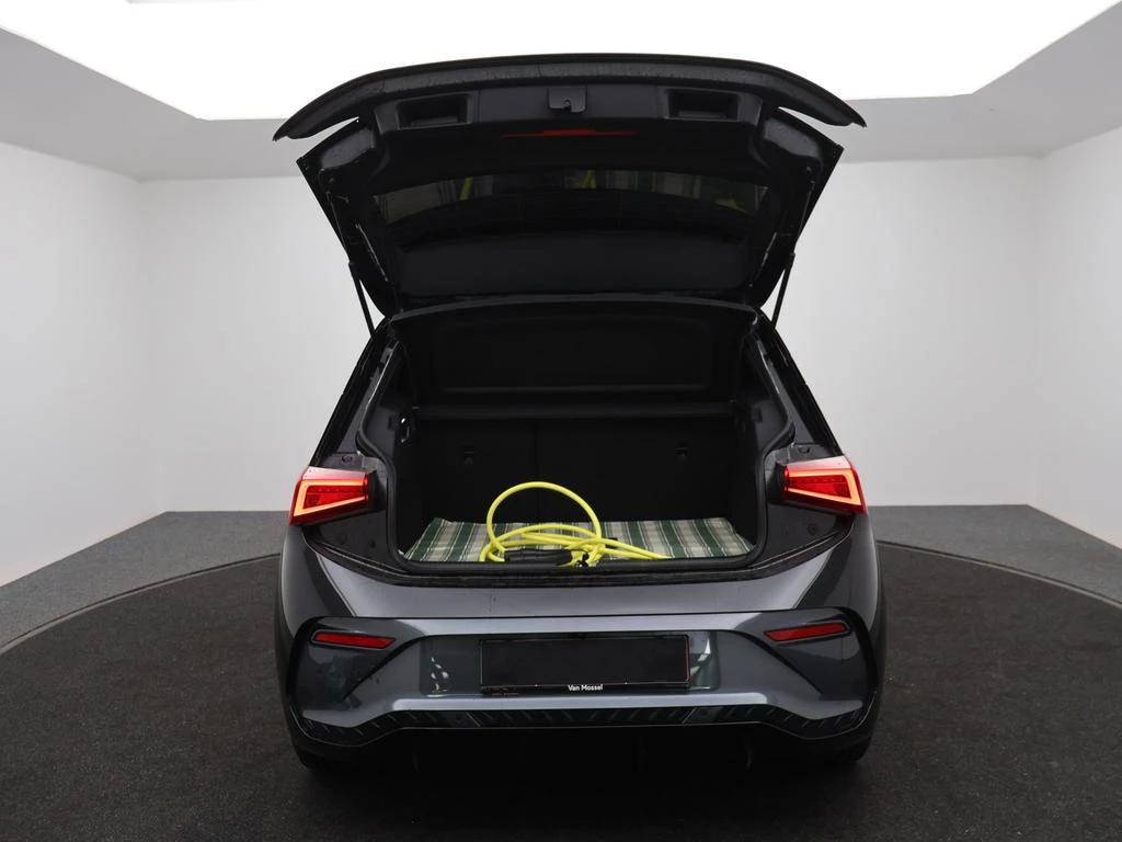 CUPRA Born Born eBoost Business 231pk v 59 kWh * DEMO *