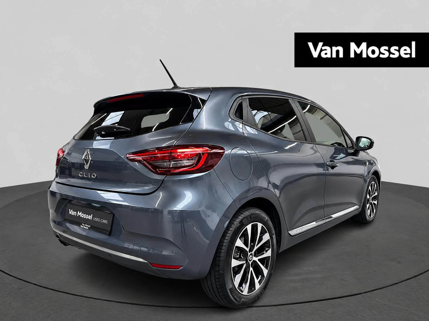 Renault-Clio-image-4