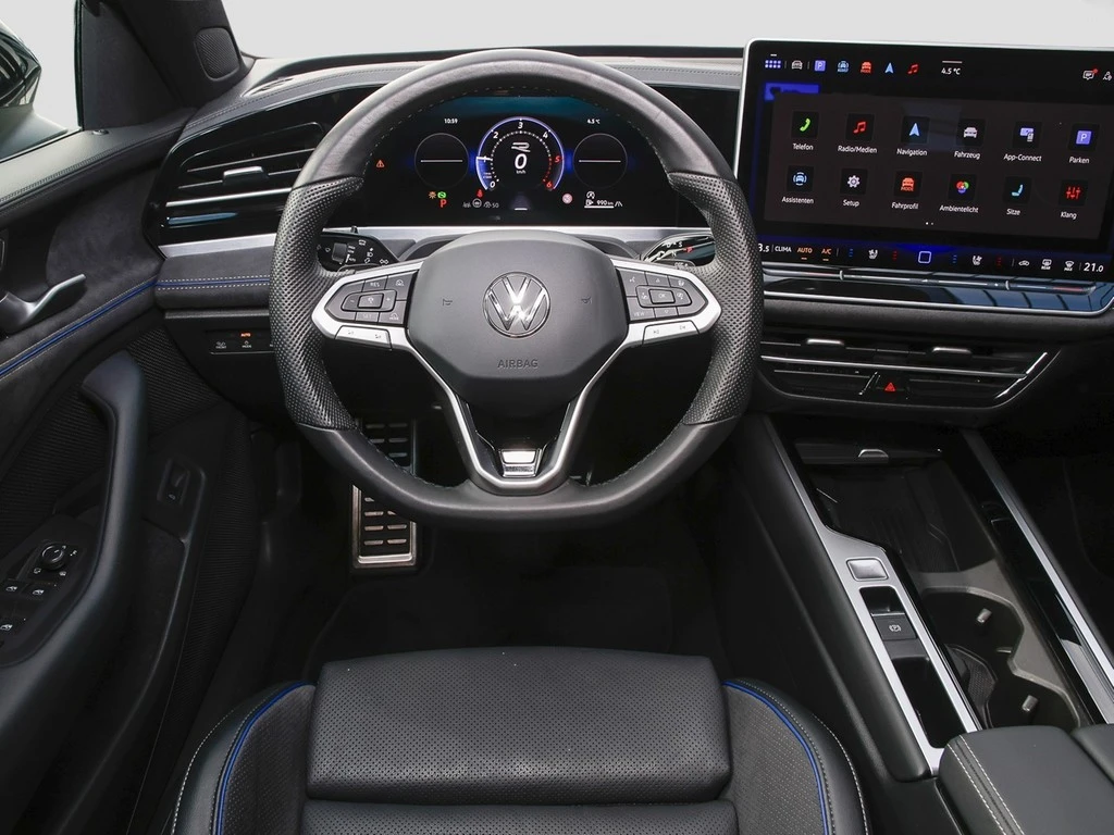 Volkswagen-Passat-image-12