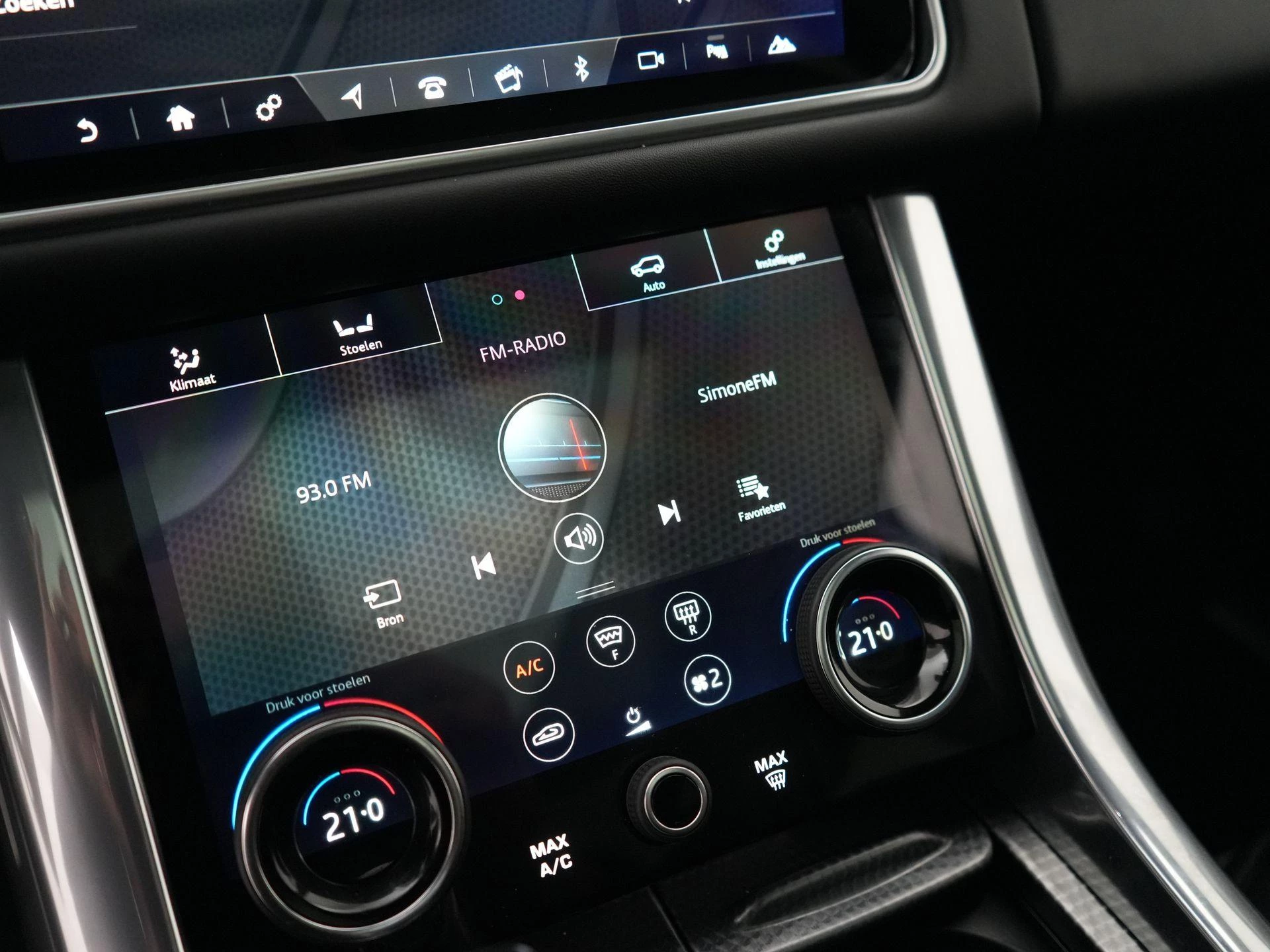 Land Rover-Range Rover Sport-image-19