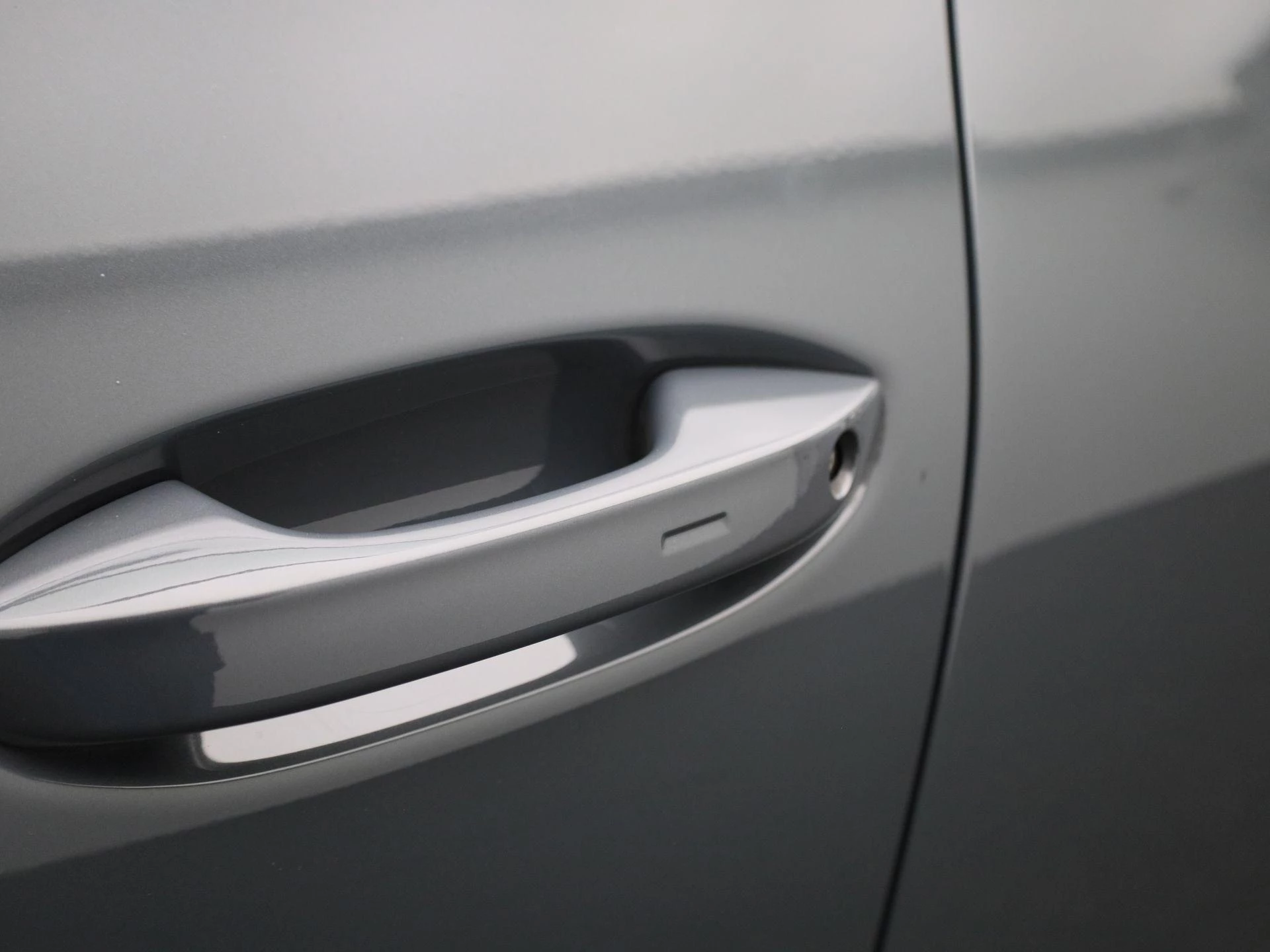 Volkswagen-Tiguan-image-20