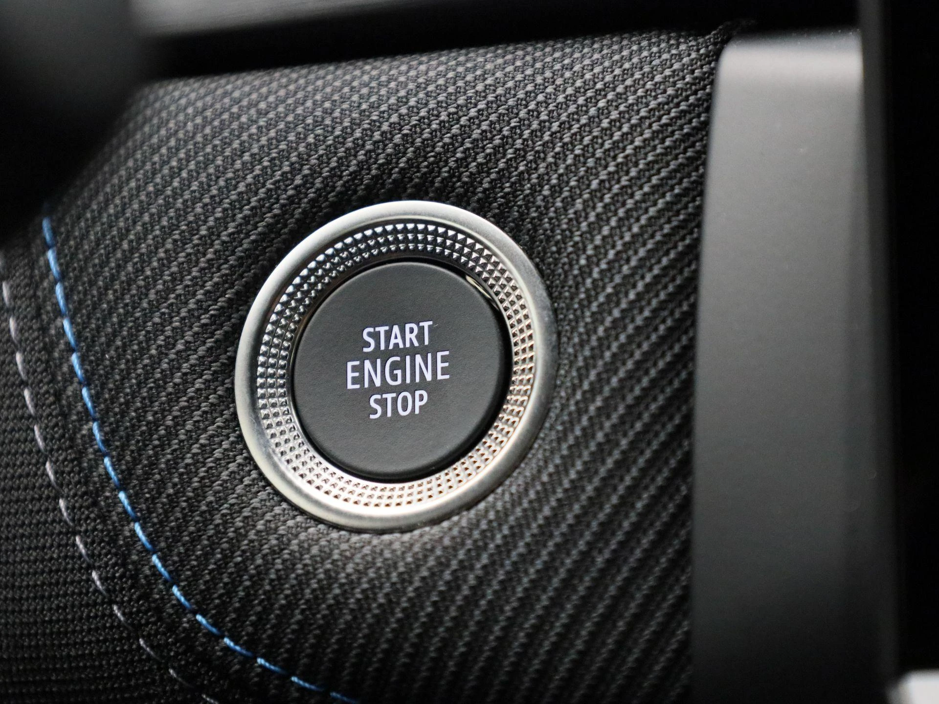 Renault-Captur-image-21