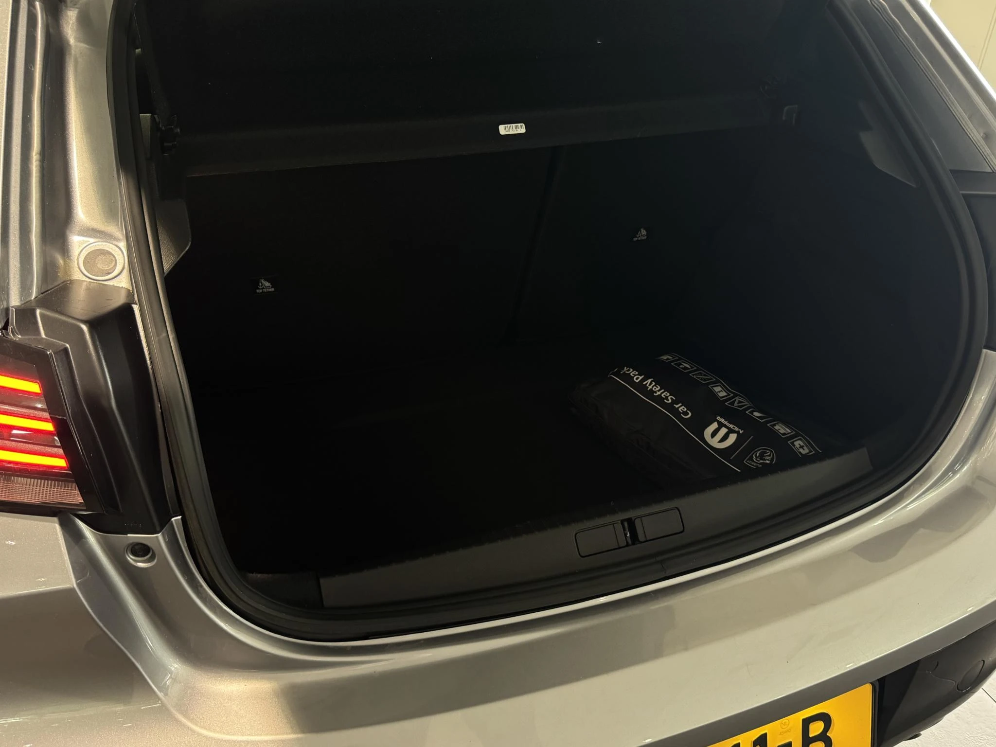 Peugeot-208-image-46