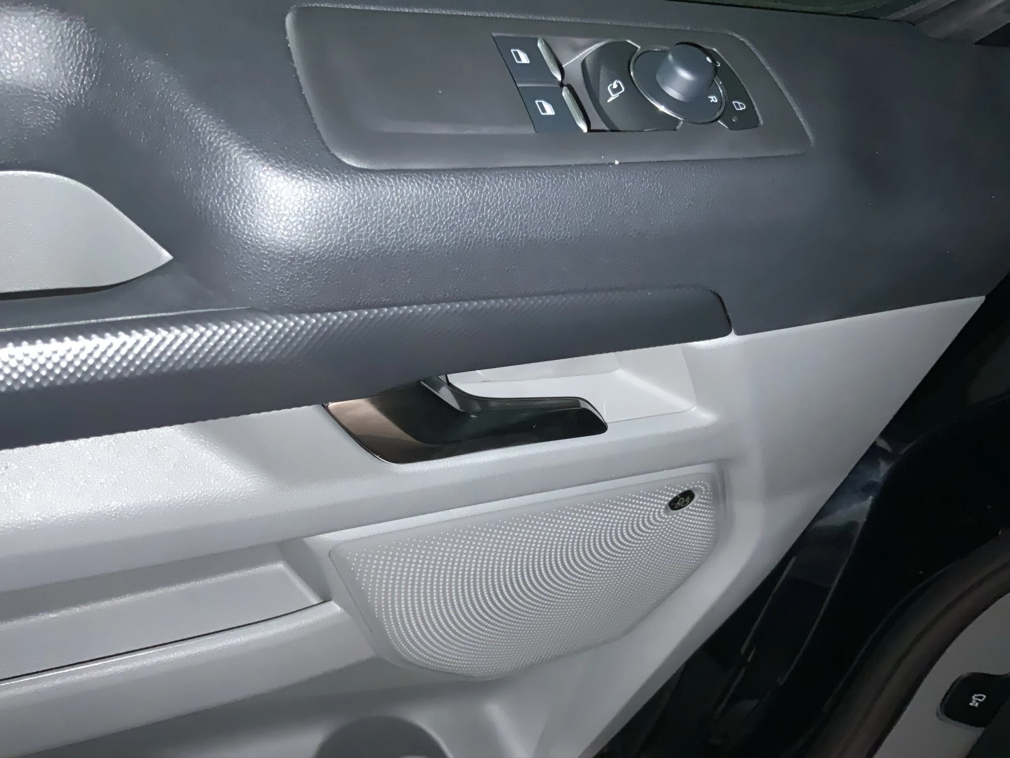 Ford-Transit Custom-image-14