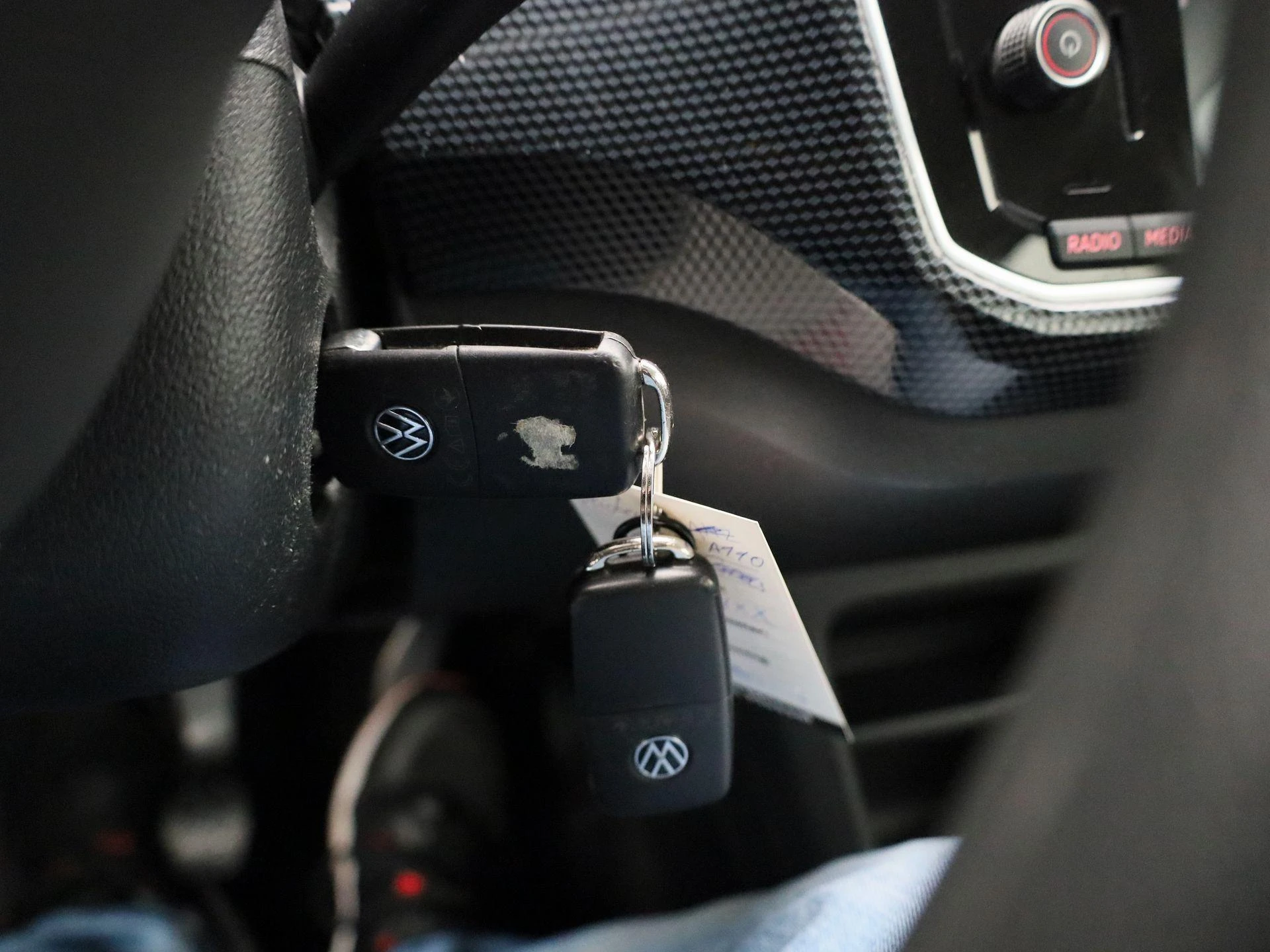 Volkswagen-up!-image-16