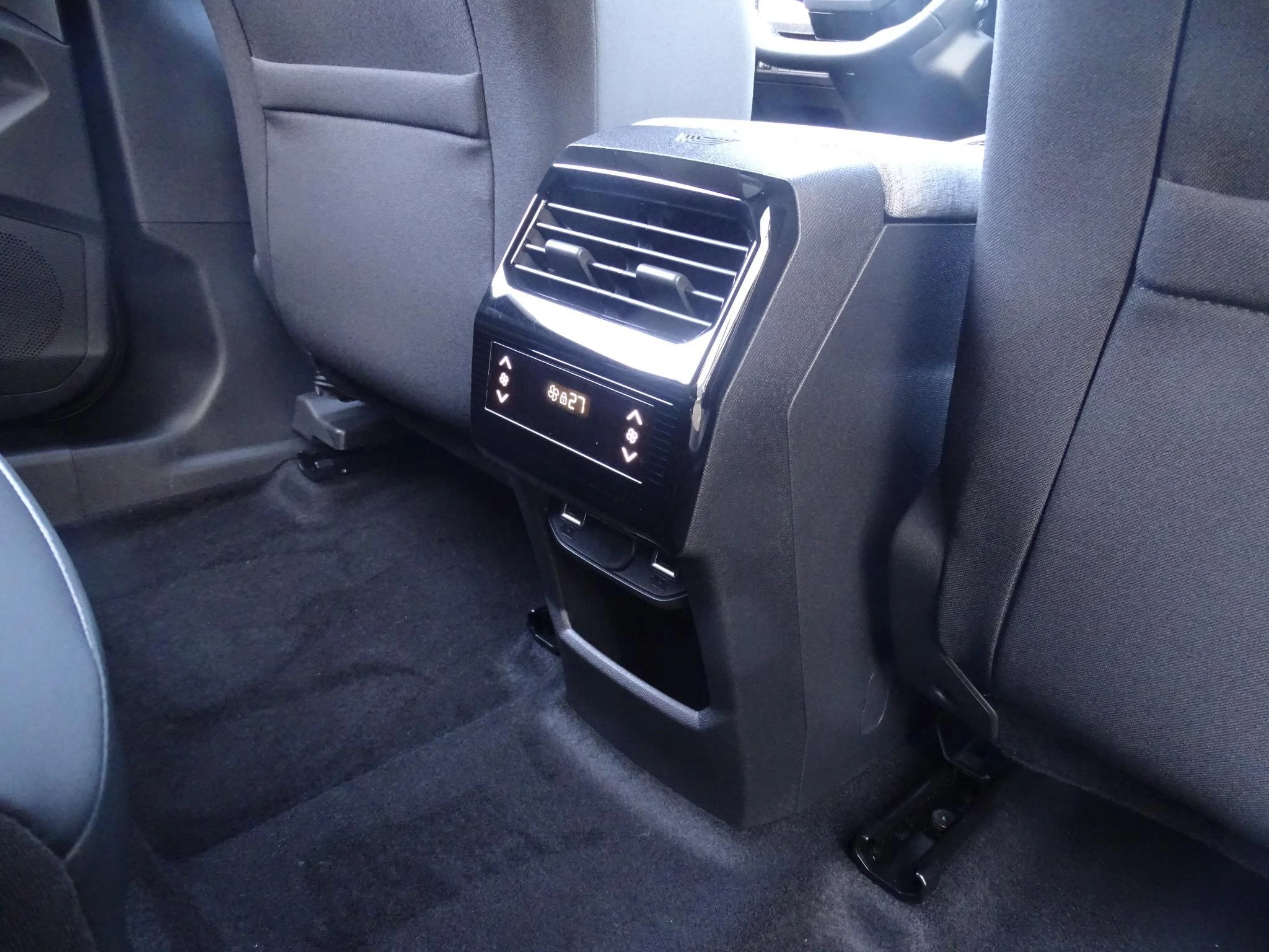 Peugeot-5008-image-21