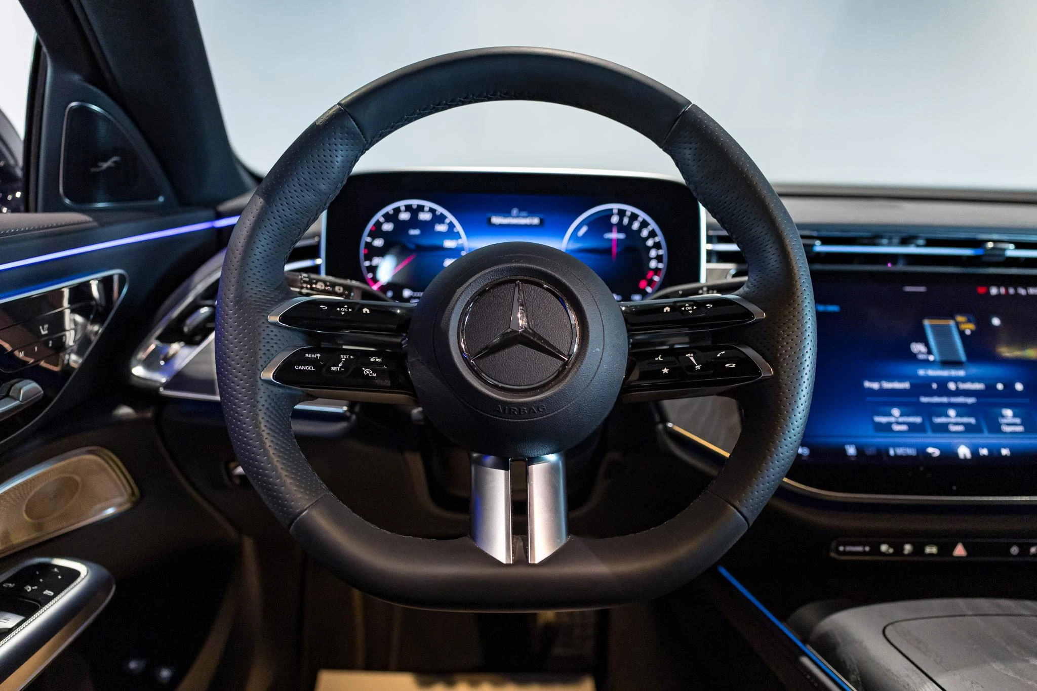 Mercedes-Benz-E-Klasse-image-21