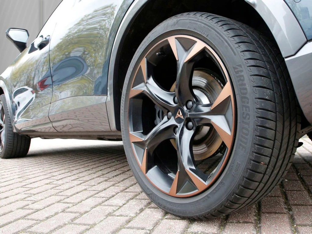 CUPRA Formentor VZ 2.0 TSI 19" ACC Navi Full Link
