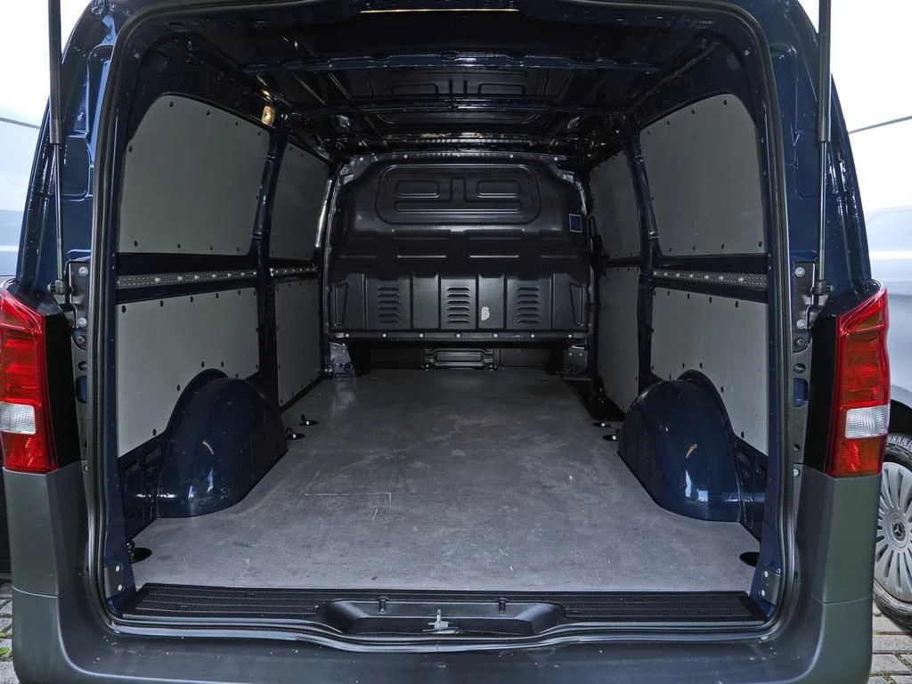 Mercedes-Benz-Vito 116-image-14