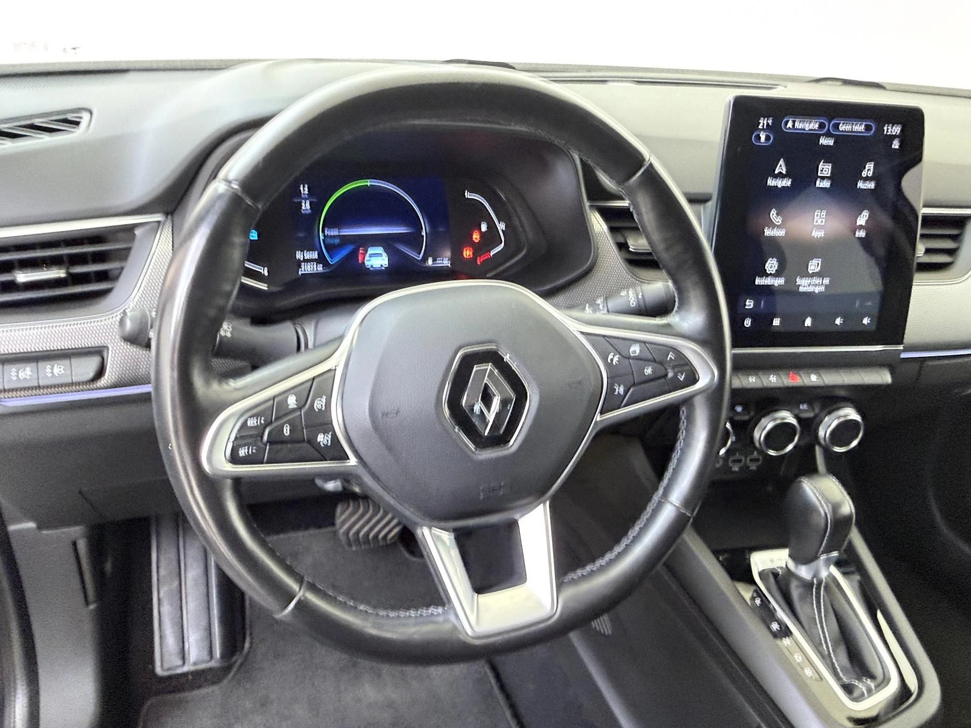 Renault-Arkana-image-9