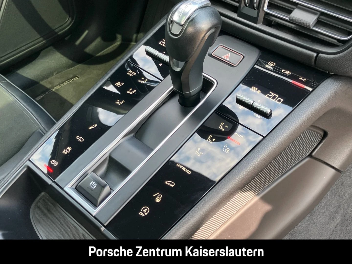 Porsche Macan GTS Standheizung SurroundView Luftfederung gts