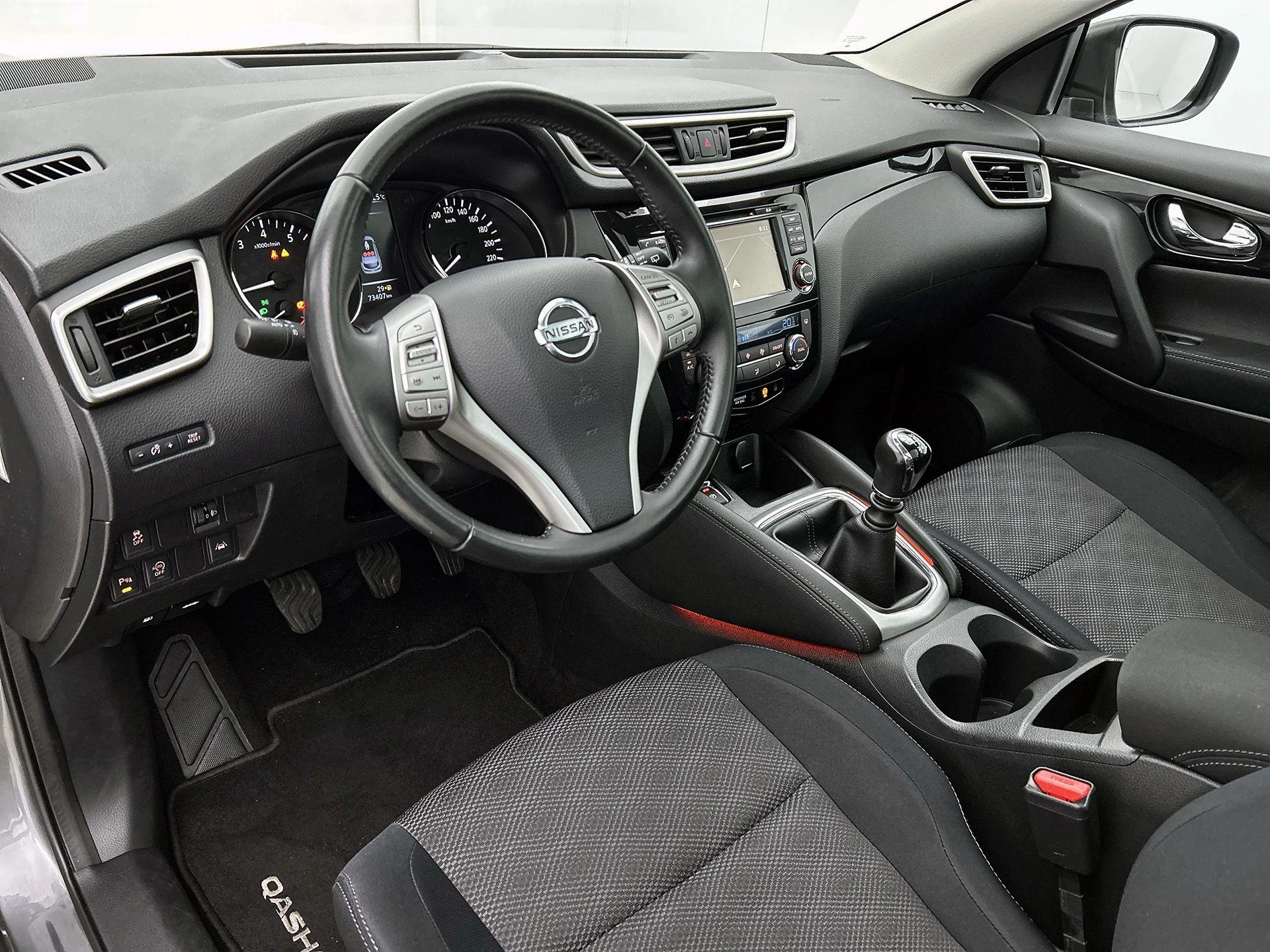 Nissan-QASHQAI-image-18