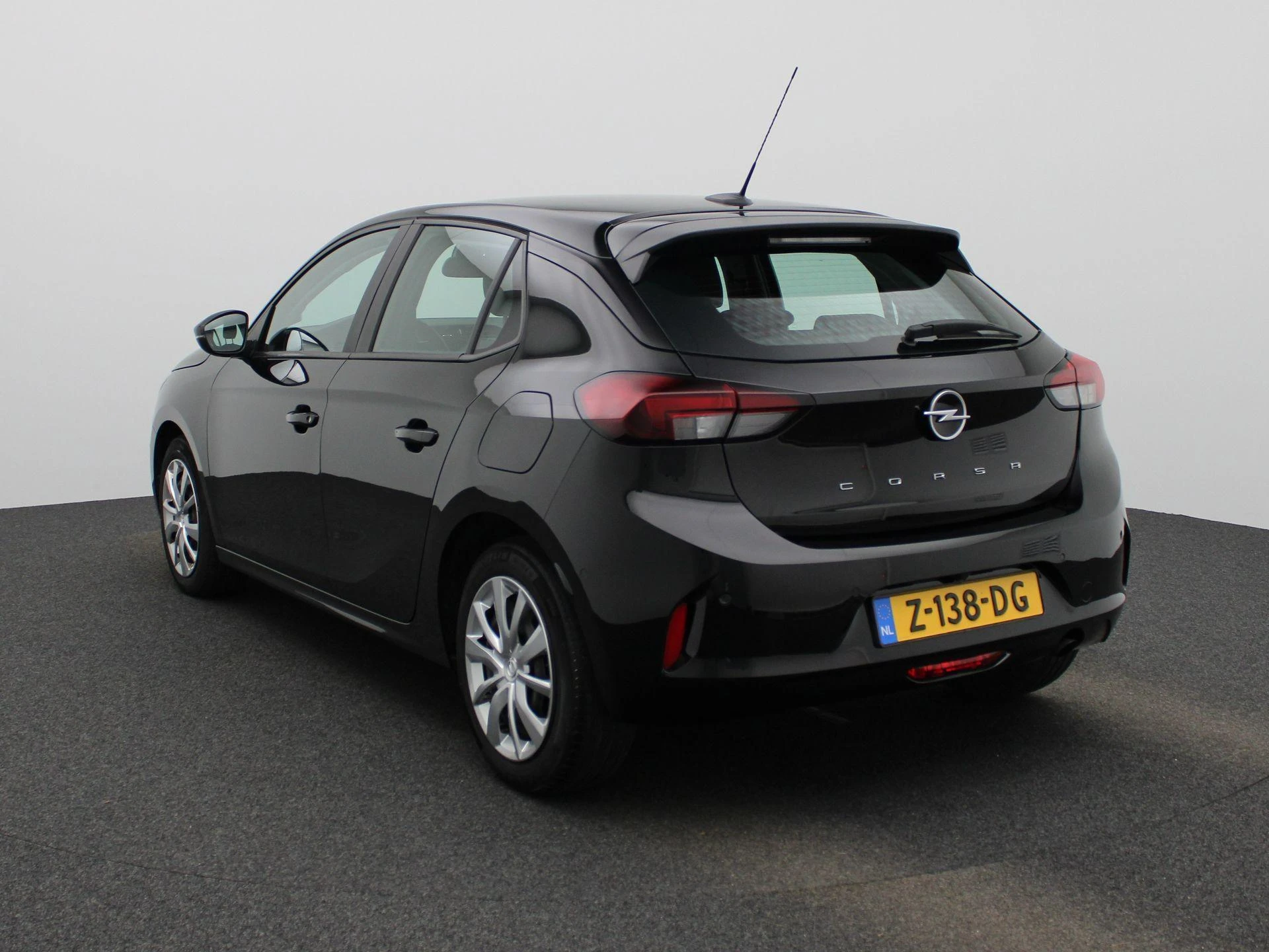 Opel-Corsa-image-1