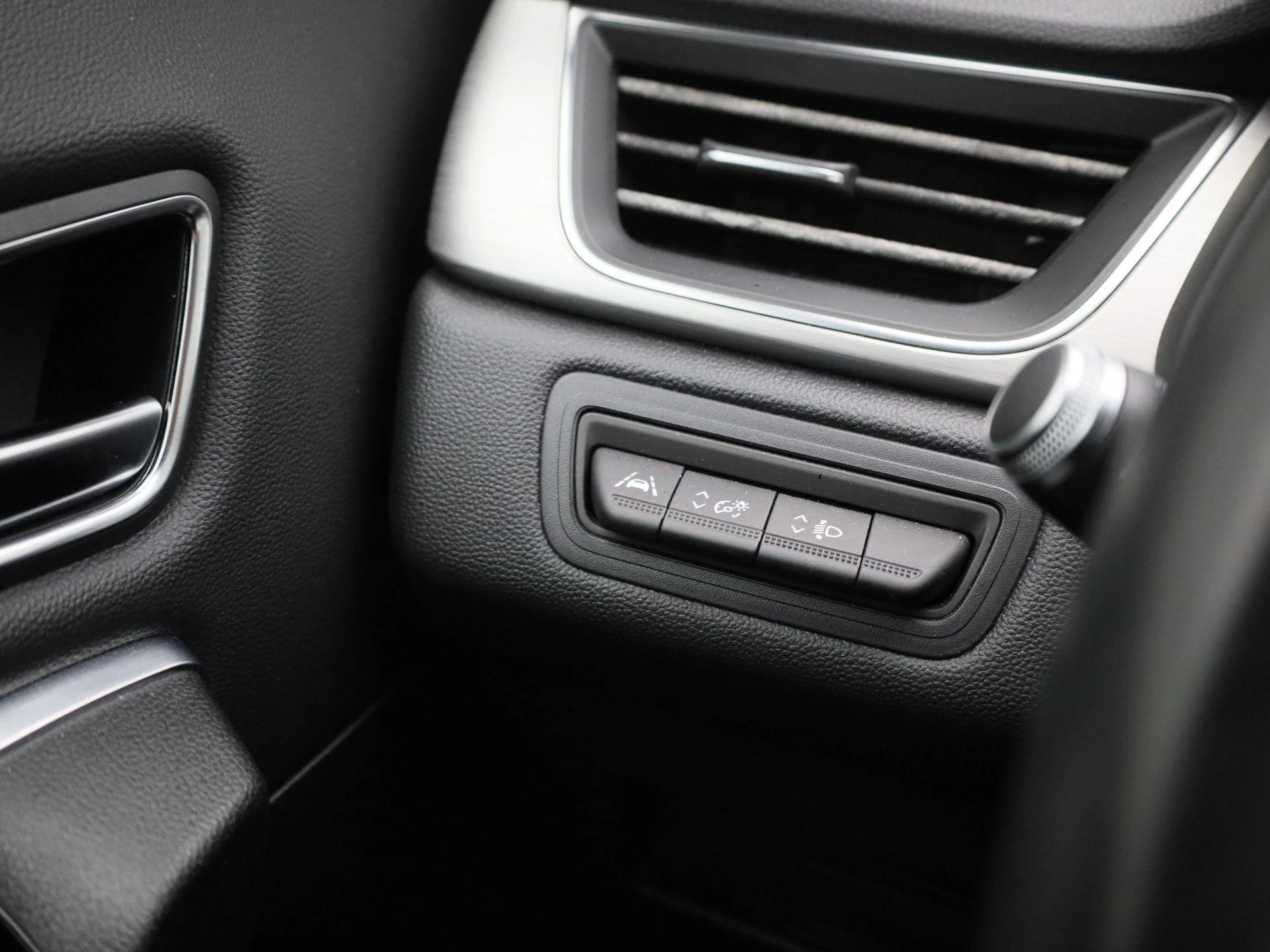 Renault-Captur-image-21