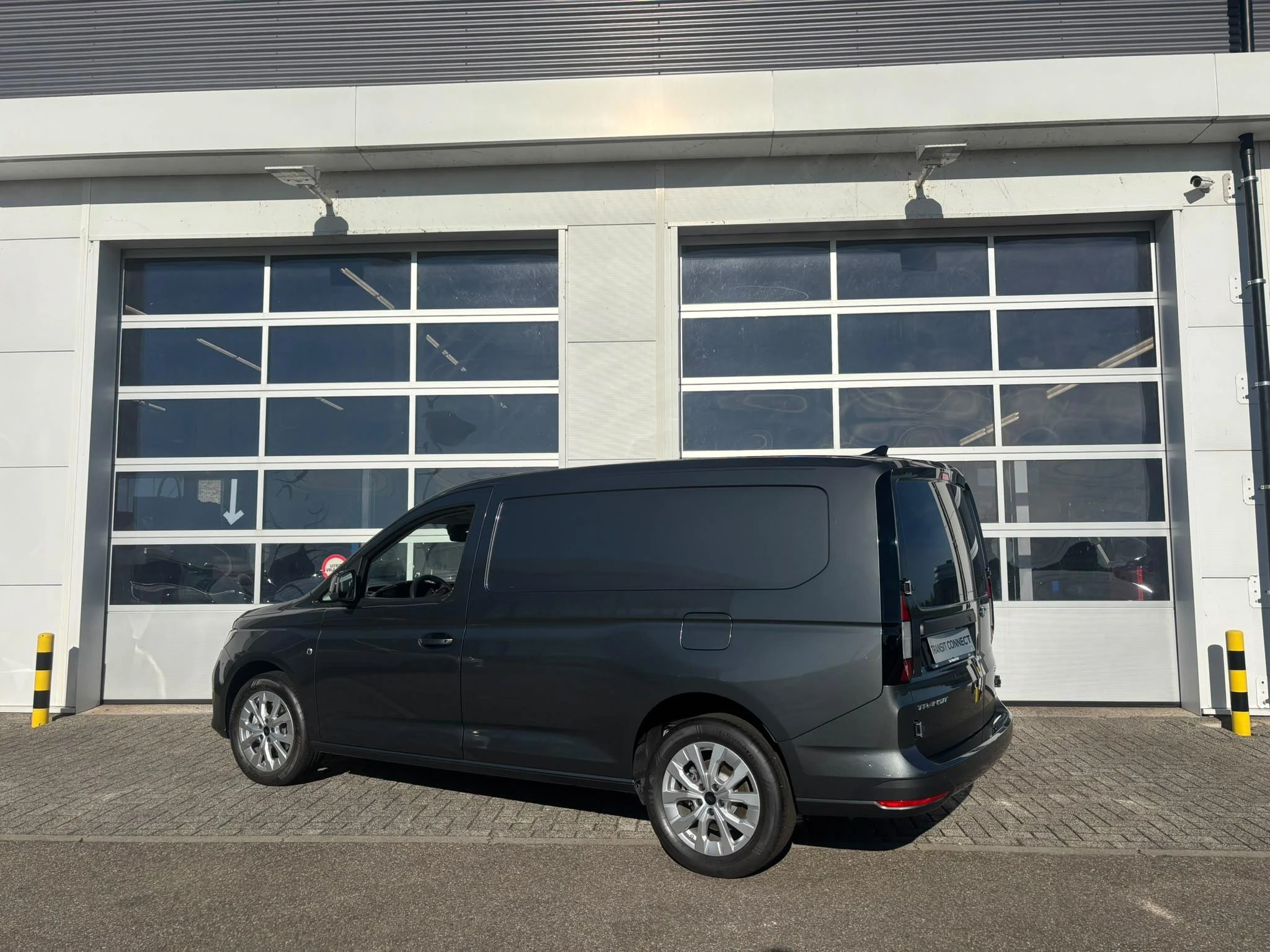 Ford-Connect-image-3