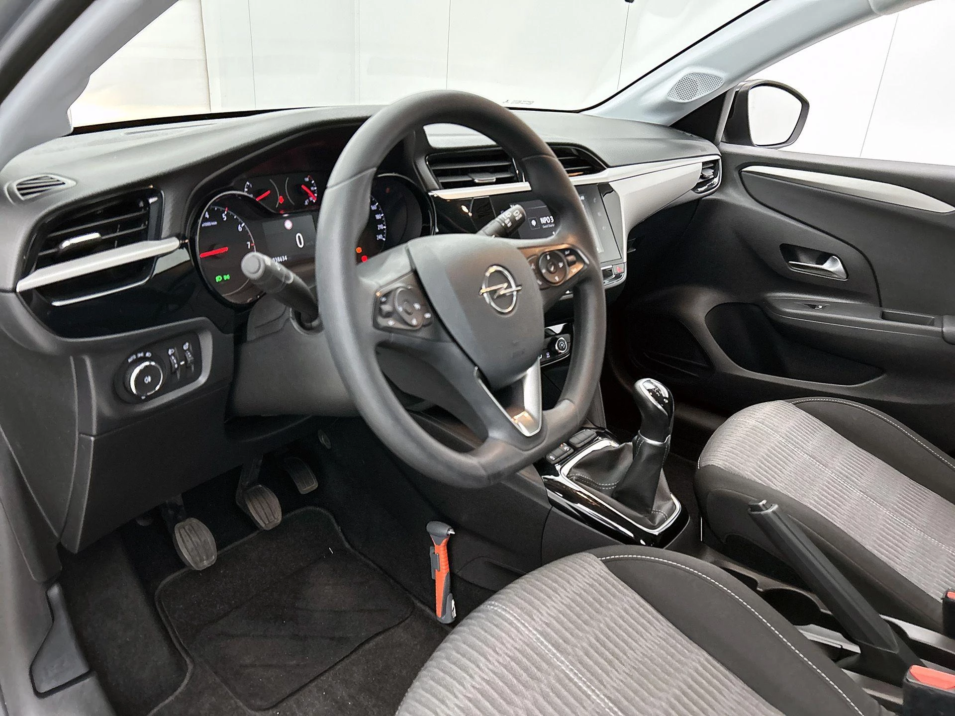 Opel-Corsa-image-11