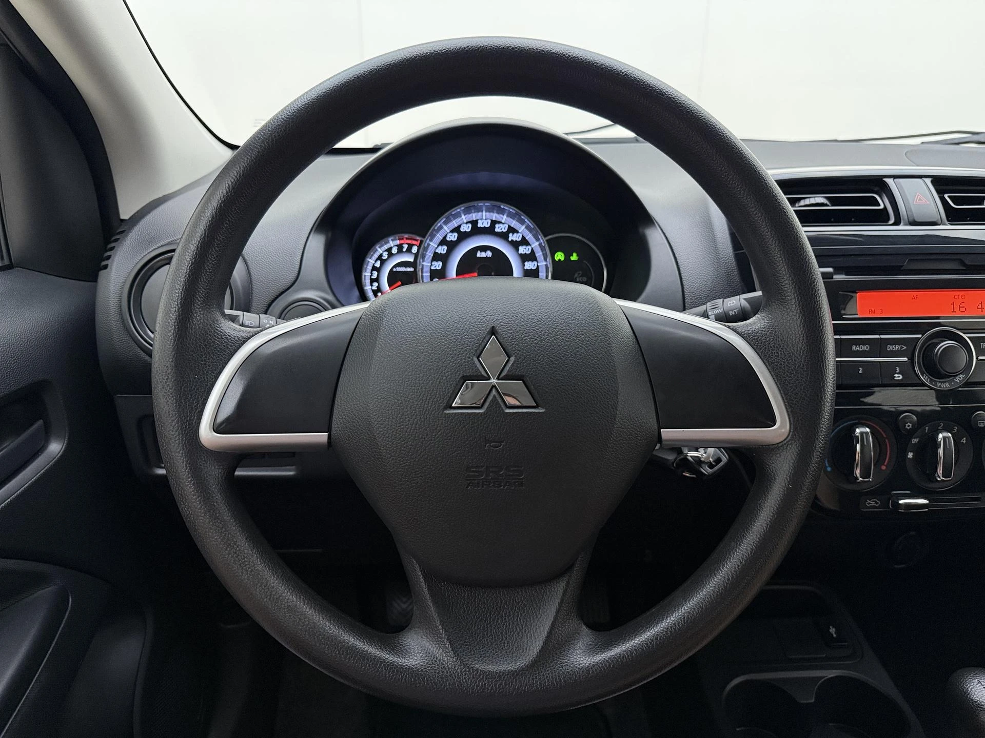 Mitsubishi-Space Star-image-11