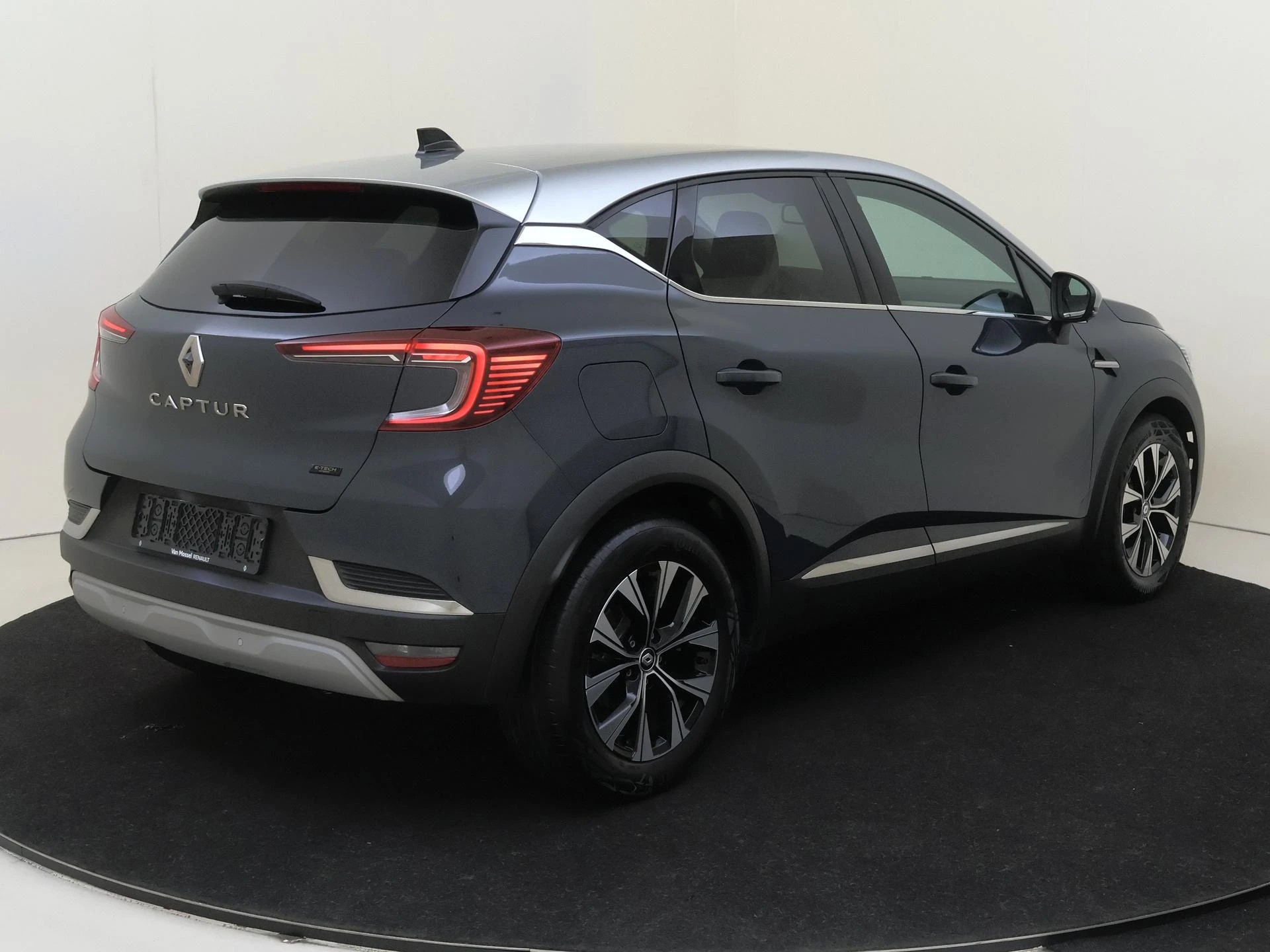 Renault-Captur-image-3