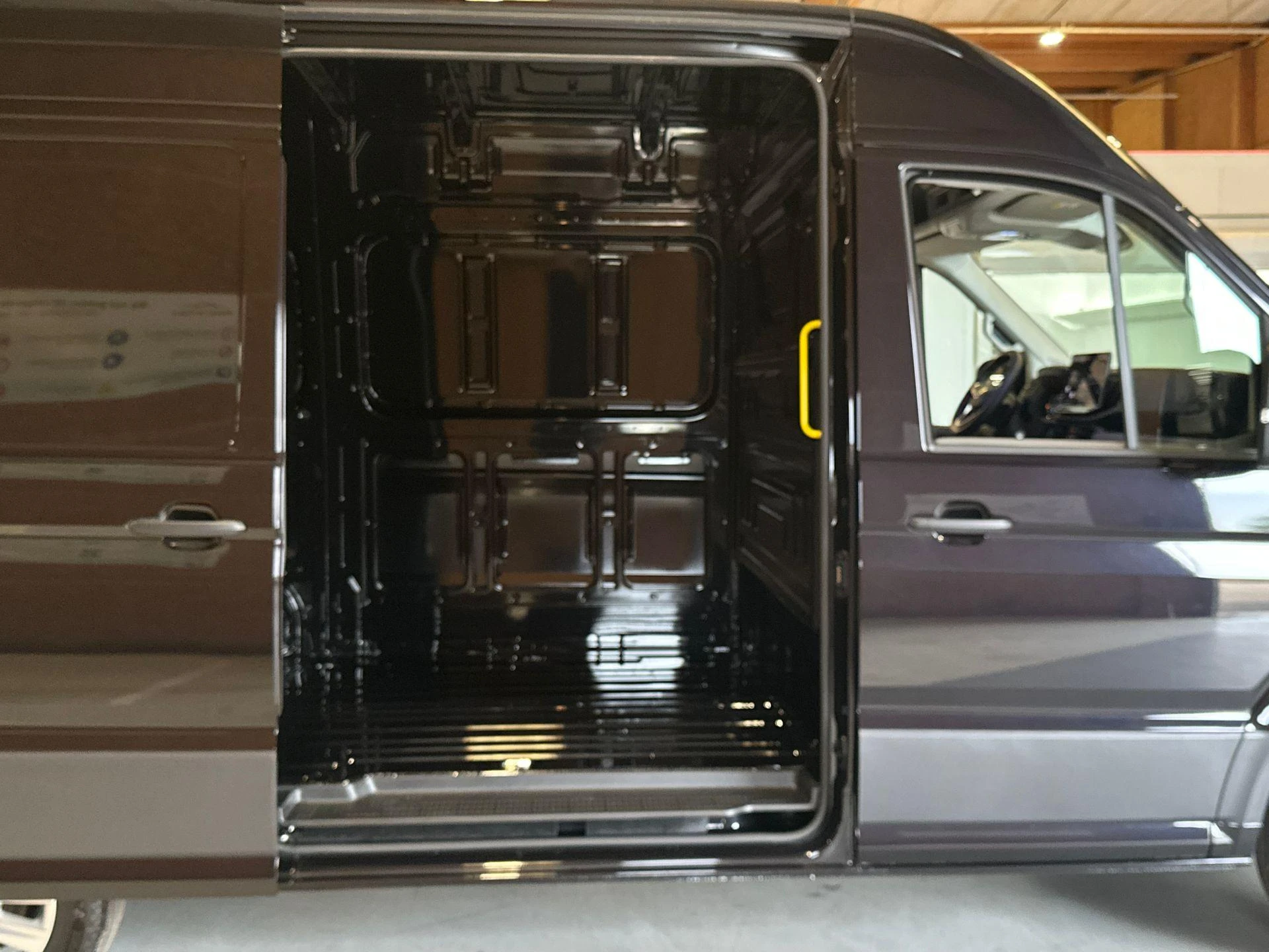 Volkswagen-Crafter-image-34
