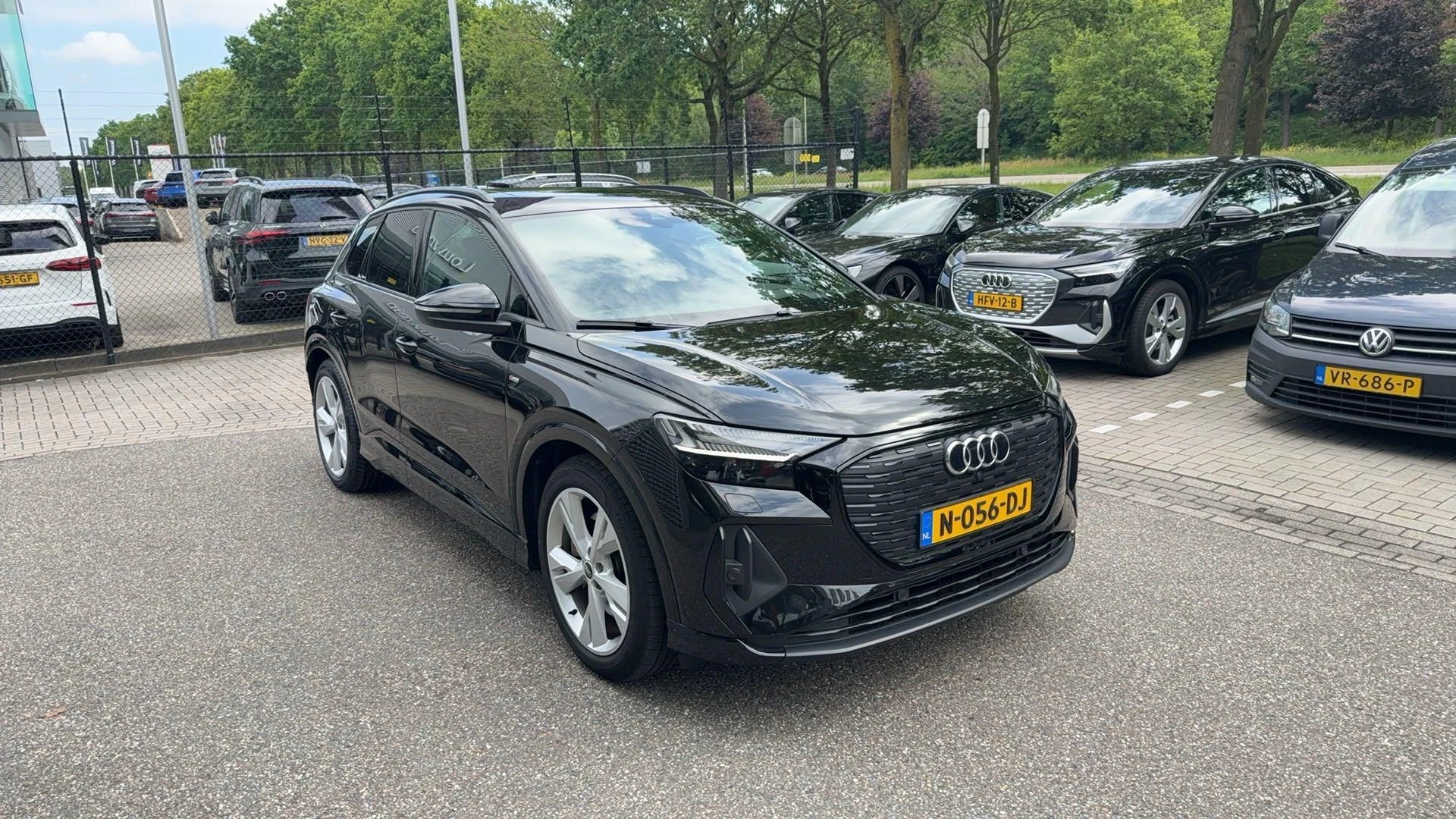 Audi Q4 e-tron 40 Launch edition S Competition 77 kWh