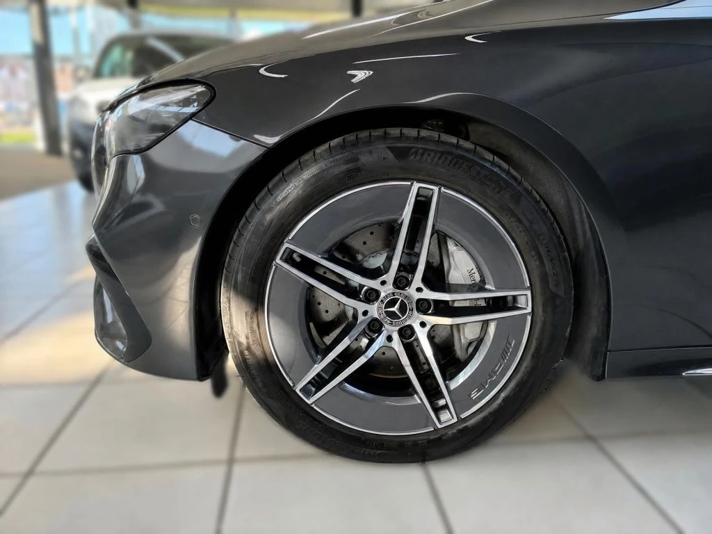 Mercedes-Benz-E-Klasse 220 d-image-5